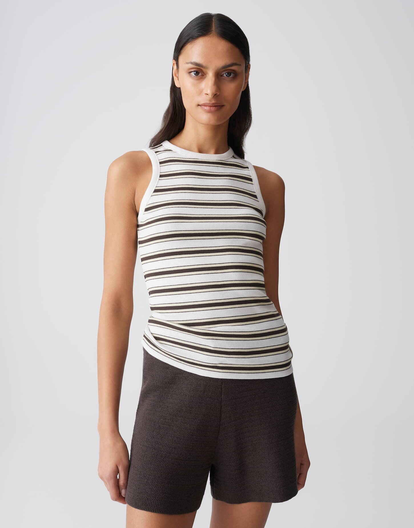 OPUS Kurzarmshirt Ireso resort aus weichem Jersey mit Rippstruktur Ärmellos geschnitten für sommerliche Looks