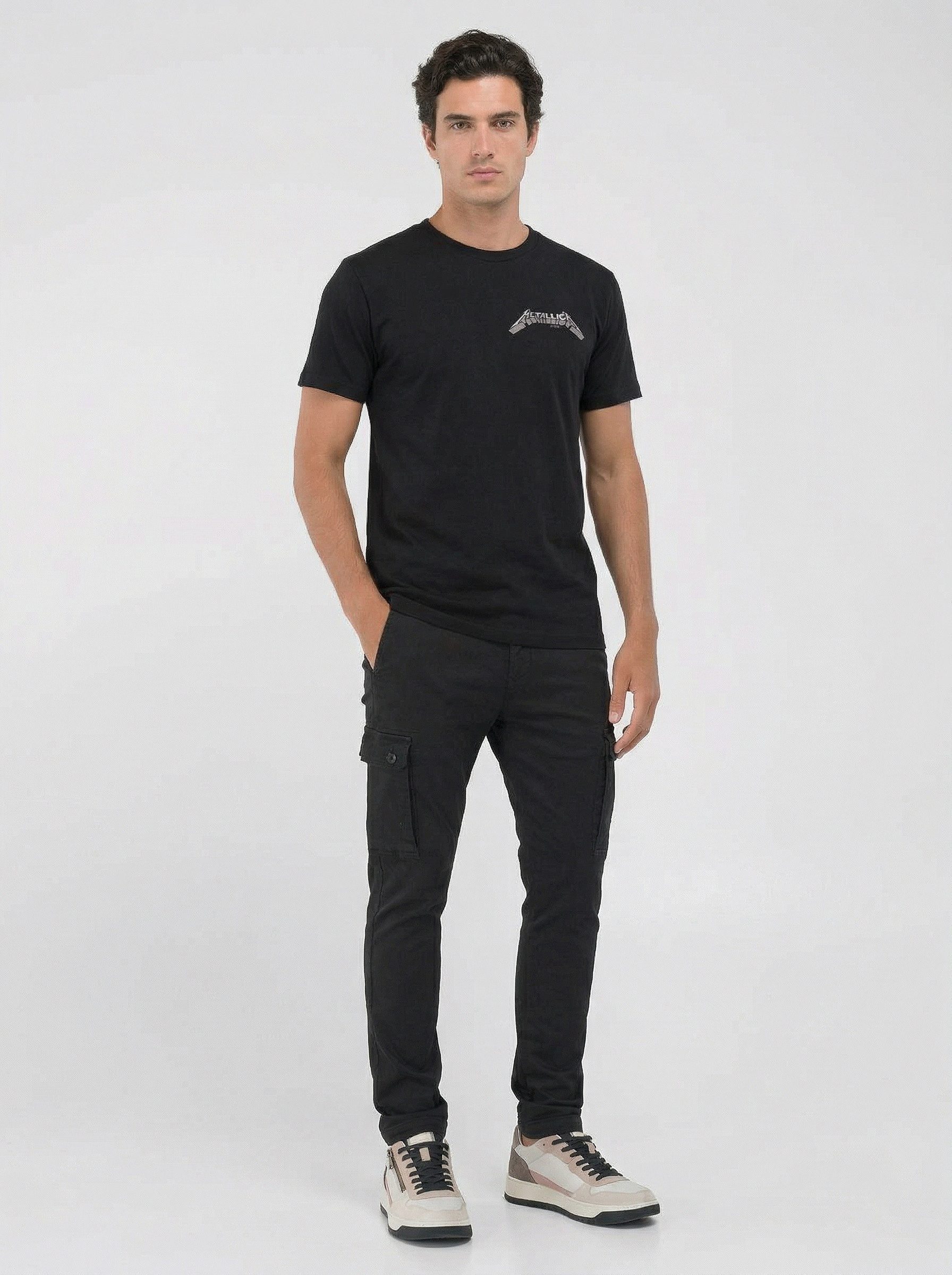 Zum Outfit 12