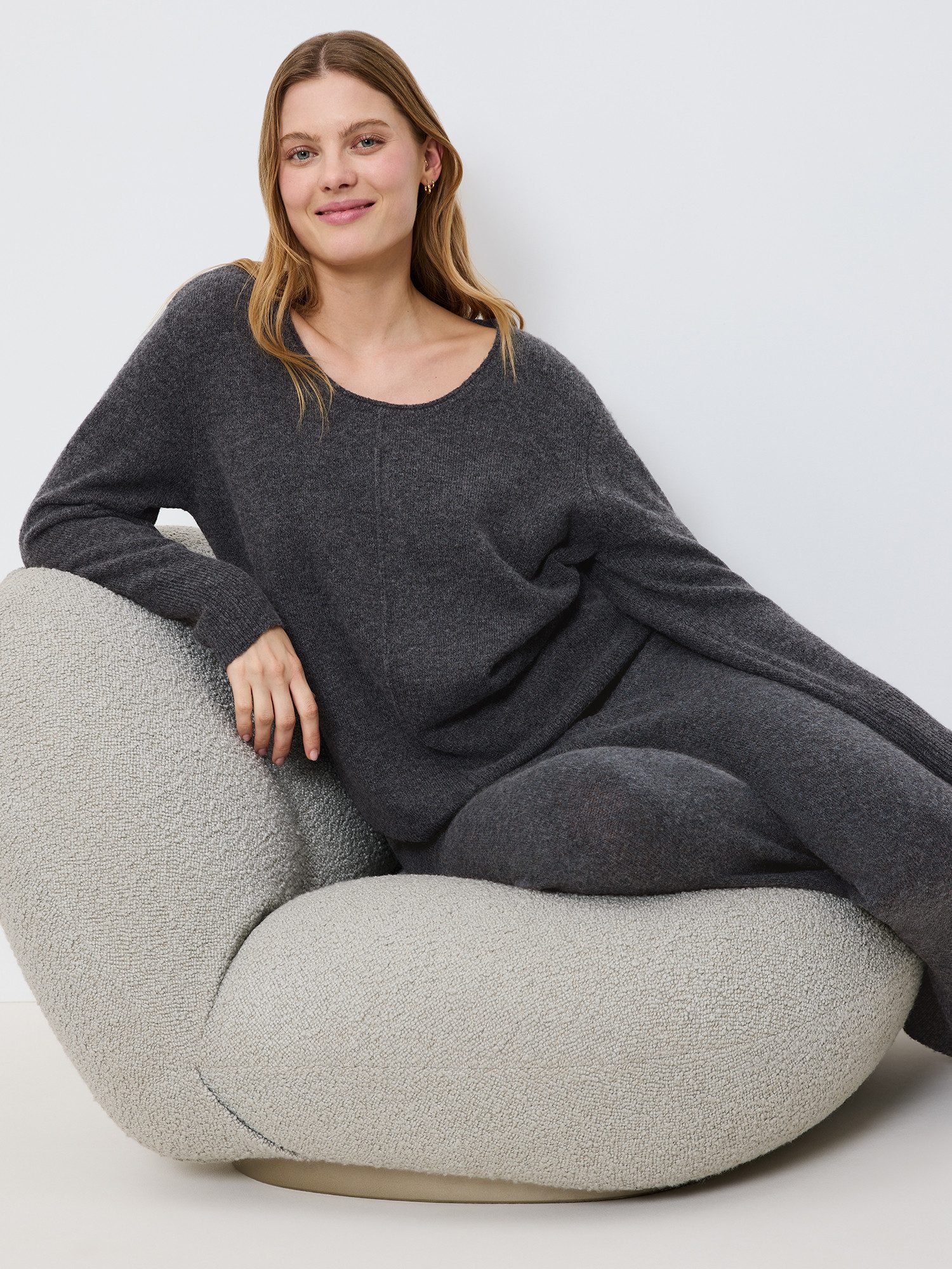 Triumph Sweatshirt Amourette Cozy überschnittene Schulter - lockere Passform - gerippter Saum