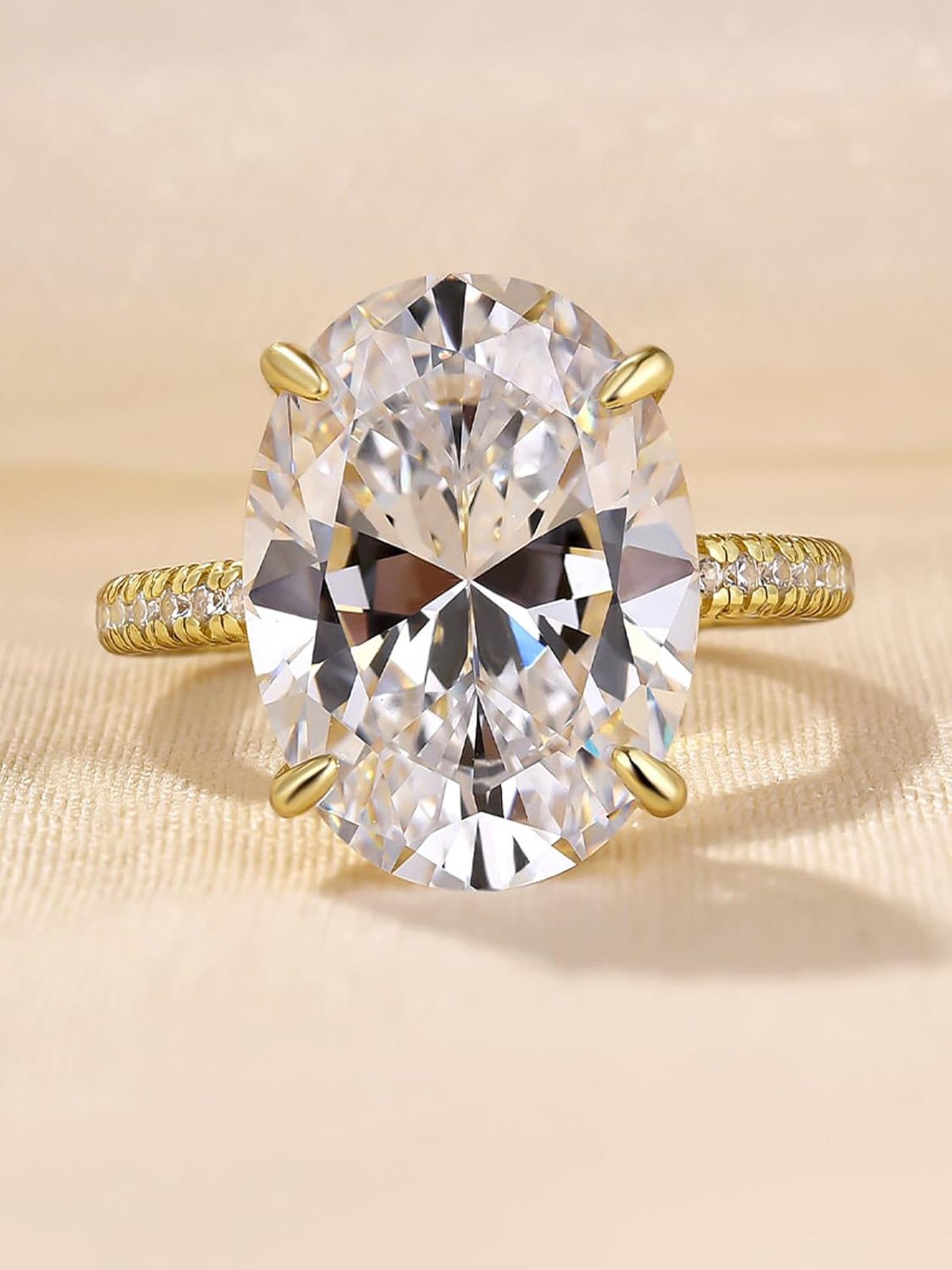 Jumpeak Diamantring Verlobungsring mit 3 Karat ovalem Diamanten aus 14K Gold, Romantisch, hochwertig – edles Schmuckstück für Damen – Bild 3 von 5