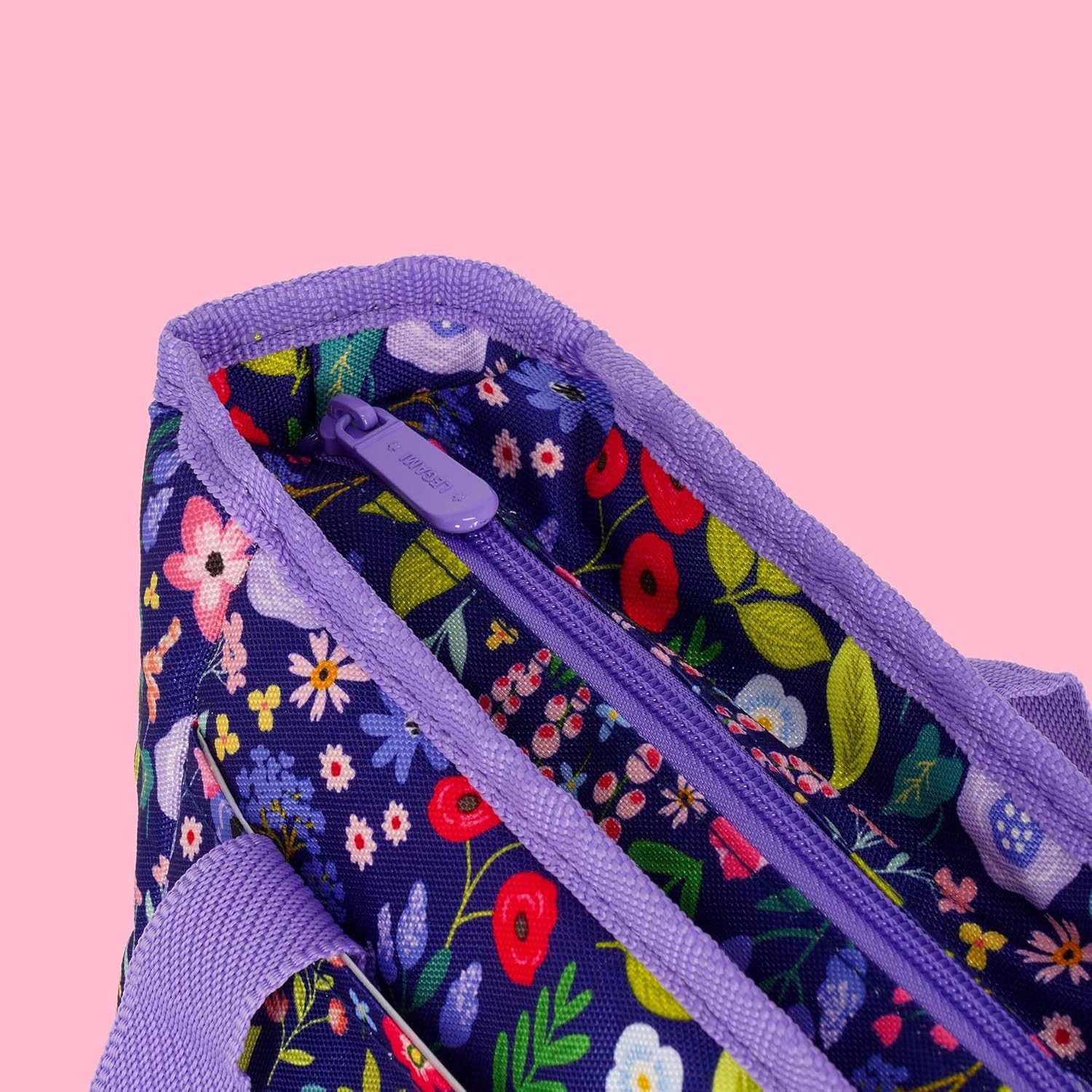 Legami Federmäppchen Legami Lunch Bag Flowers, 10,8 L, 33x22x15 cm, RPET