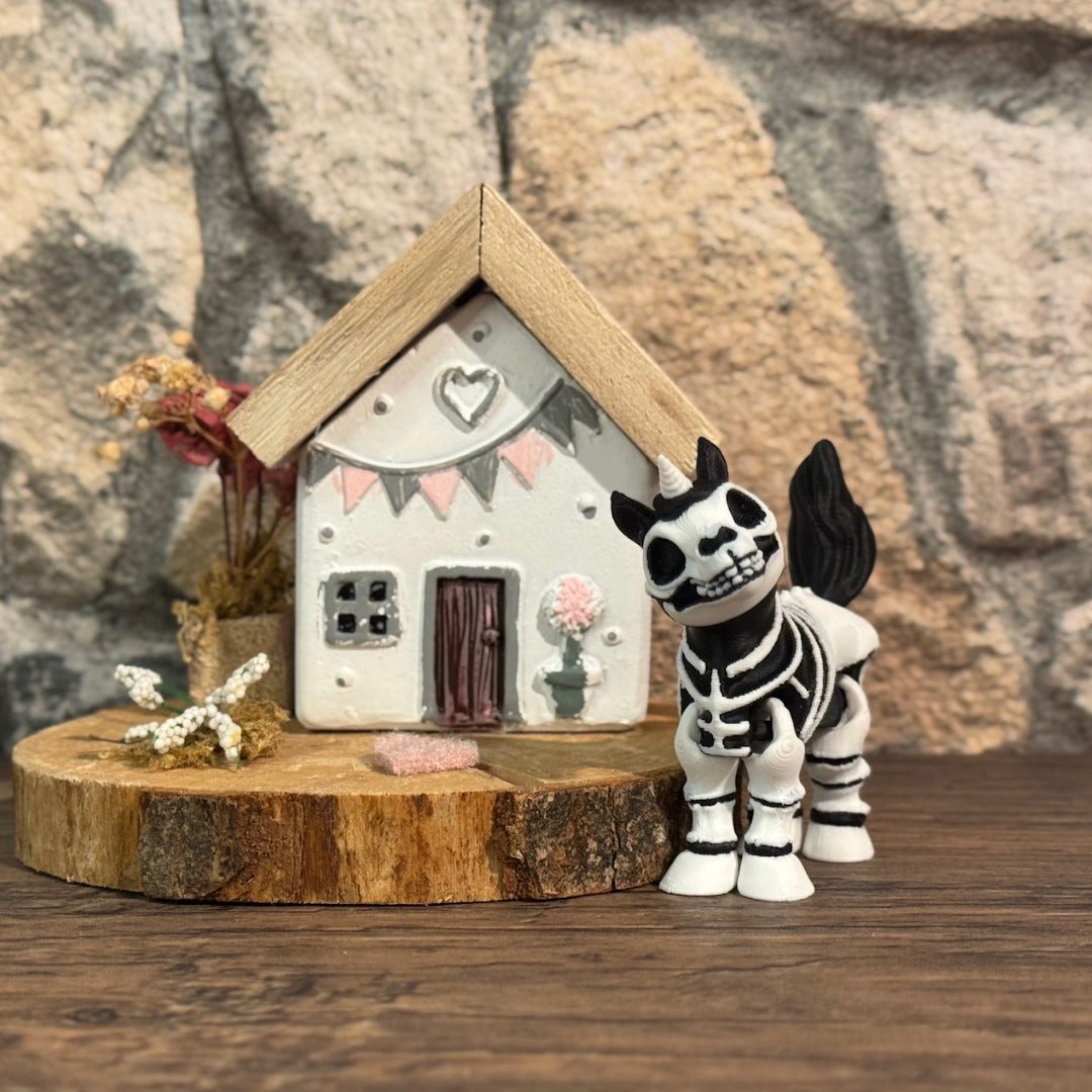 UDINGO Dekofigur Skeleton Unicorn – Das schaurig-schöne Knochen-Einhorn