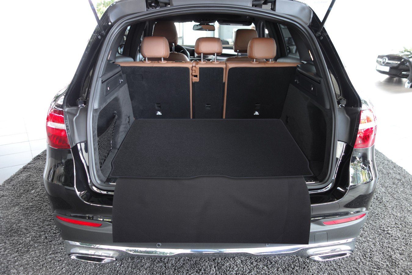 tuning-art Kofferraummatte 2914 passgenau für Mercedes GLC EQC Bj. 2015-  Velours 2-teilig