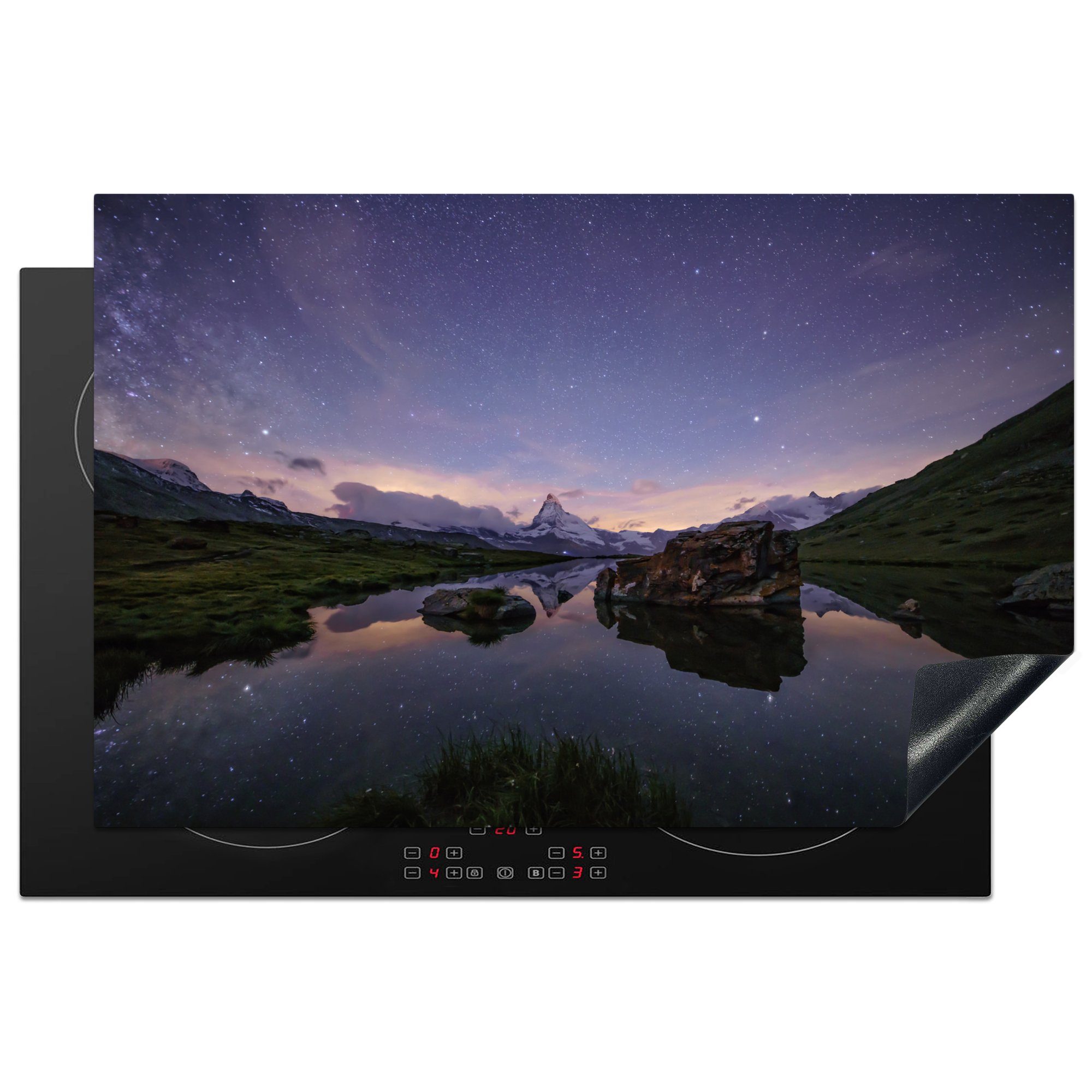 MuchoWow Herdblende-/Abdeckplatte Ein violetter Himmel über dem Schweizer Matterhorn, Vinyl, (1 tlg), 81x52 cm, Induktionskochfeld Schutz für die küche, Ceranfeldabdeckung