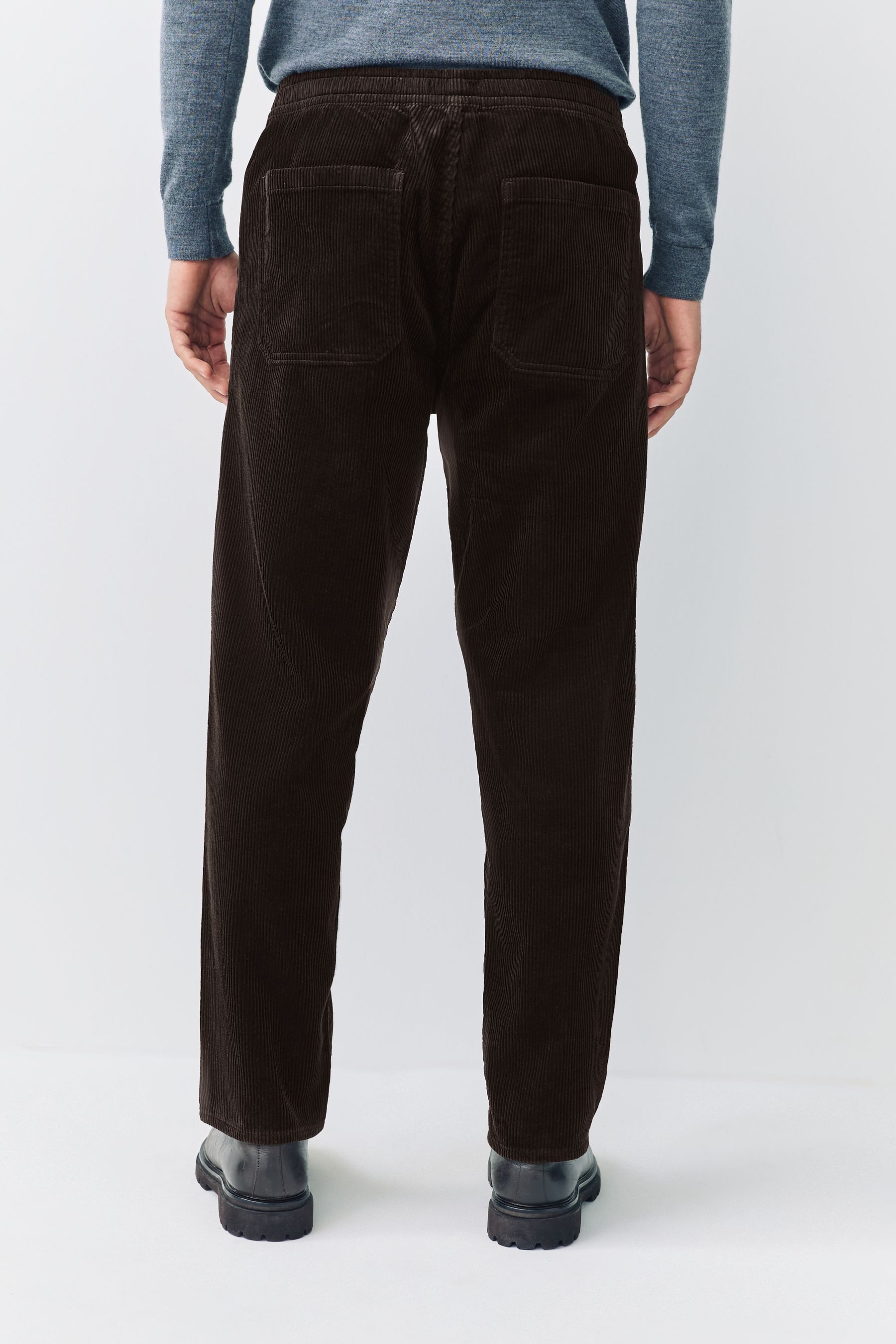 Next Cordhose Relaxed Fit Cord-Jogginghose mit konischem Bein (1-tlg)