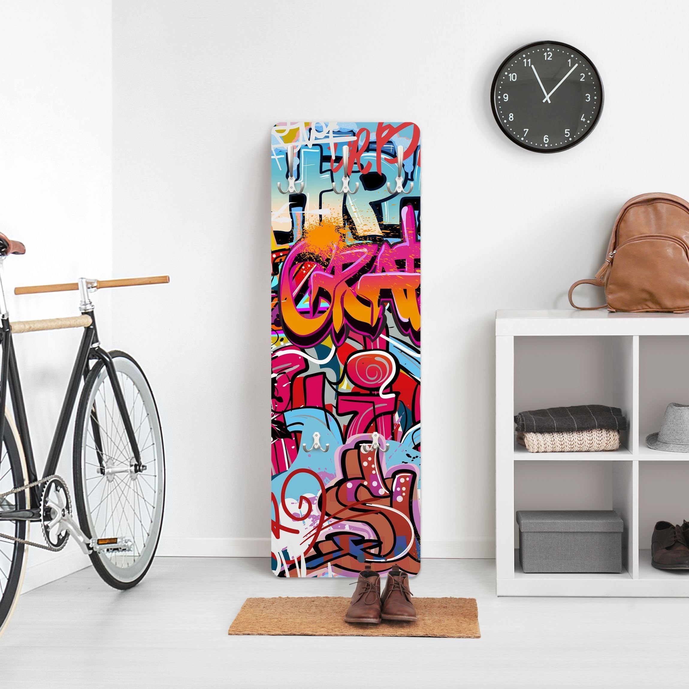 Bilderdepot24 Garderobenpaneel bunt Kinder Sprüche HipHop Graffiti Design (ausgefallenes Flur Wandpaneel mit Garderobenhaken Kleiderhaken hängend), moderne Wandgarderobe - Flurgarderobe im schmalen Hakenpaneel Design
