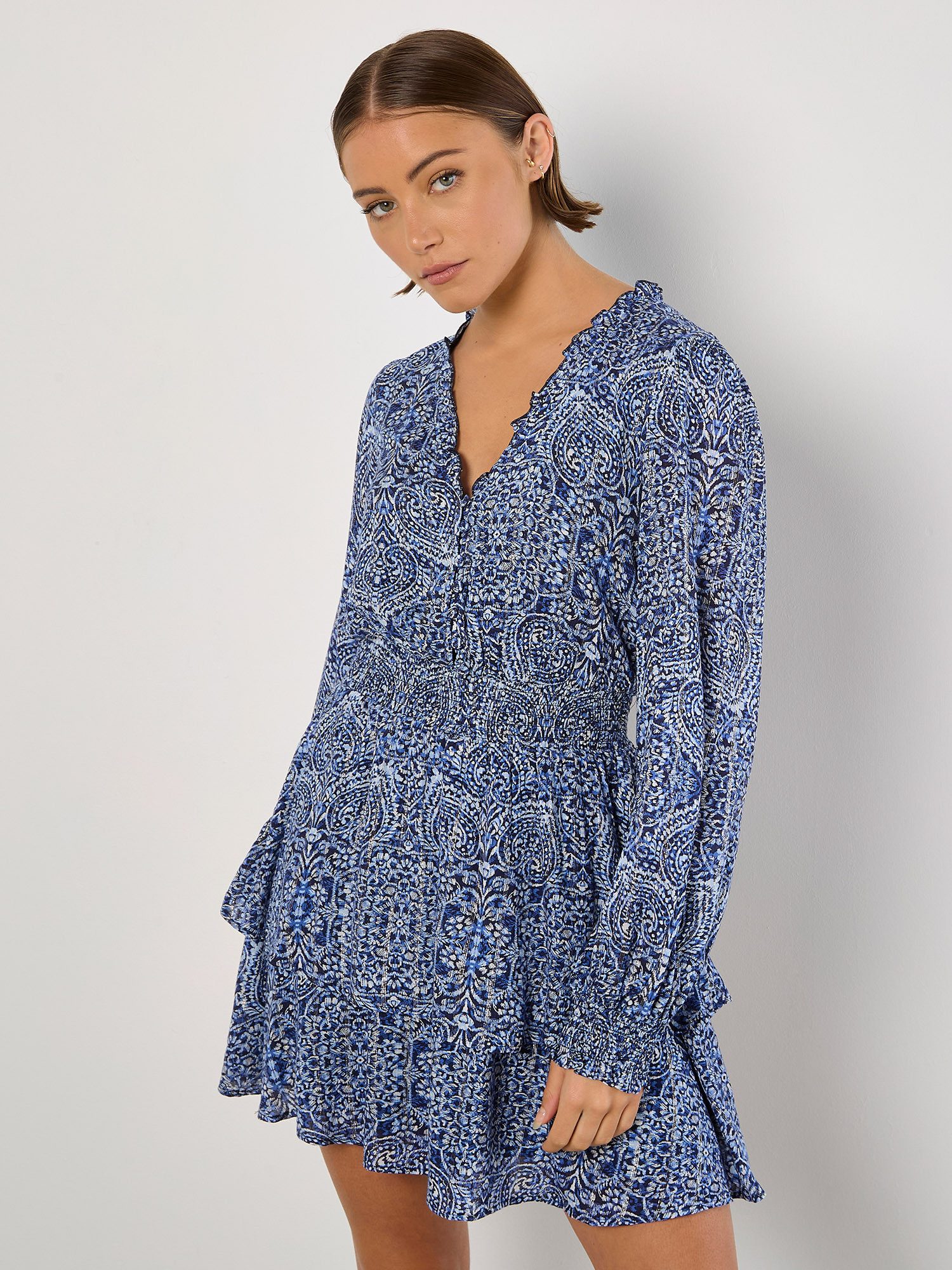 Apricot Minikleid Minilänge mit Batikdruck mit Glitzerschimmer