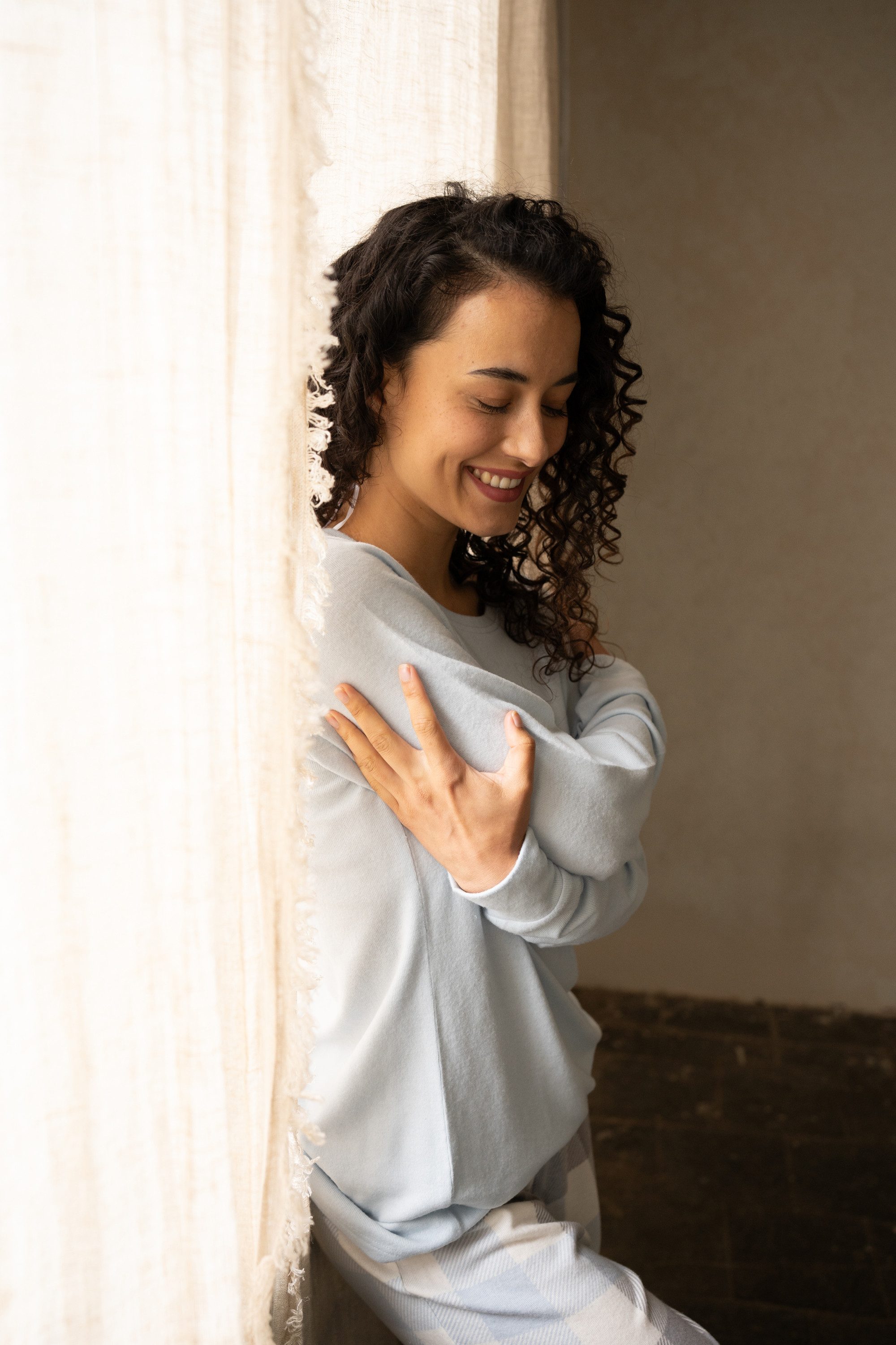 By Louise Pyjamaoberteil Mix & Match (Packung, 1-tlg., 1-teilig) Damen Homewear Strick Relaxshirt lang Mix & Match Shirt Loungewear