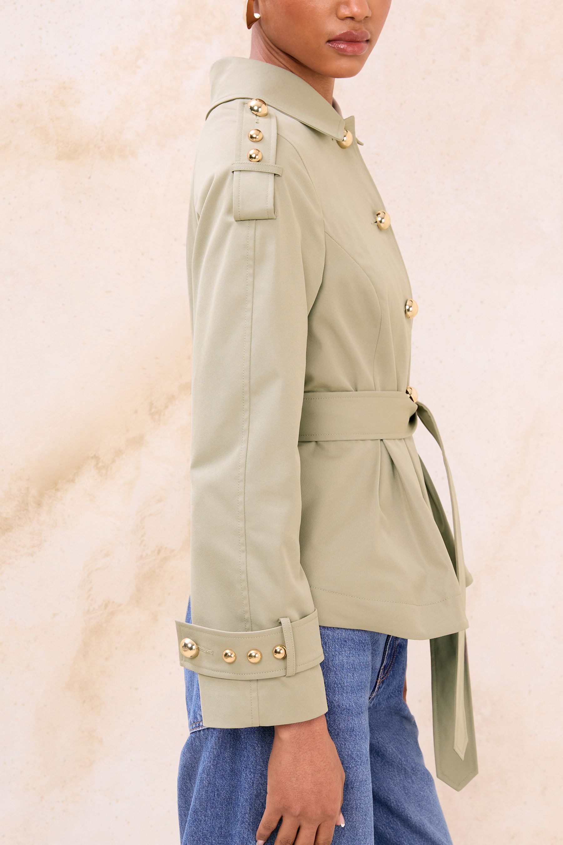 LIPSY Trenchcoat Lipsy plissierter Trenchcoat mit Schößchensaum (1-tlg)