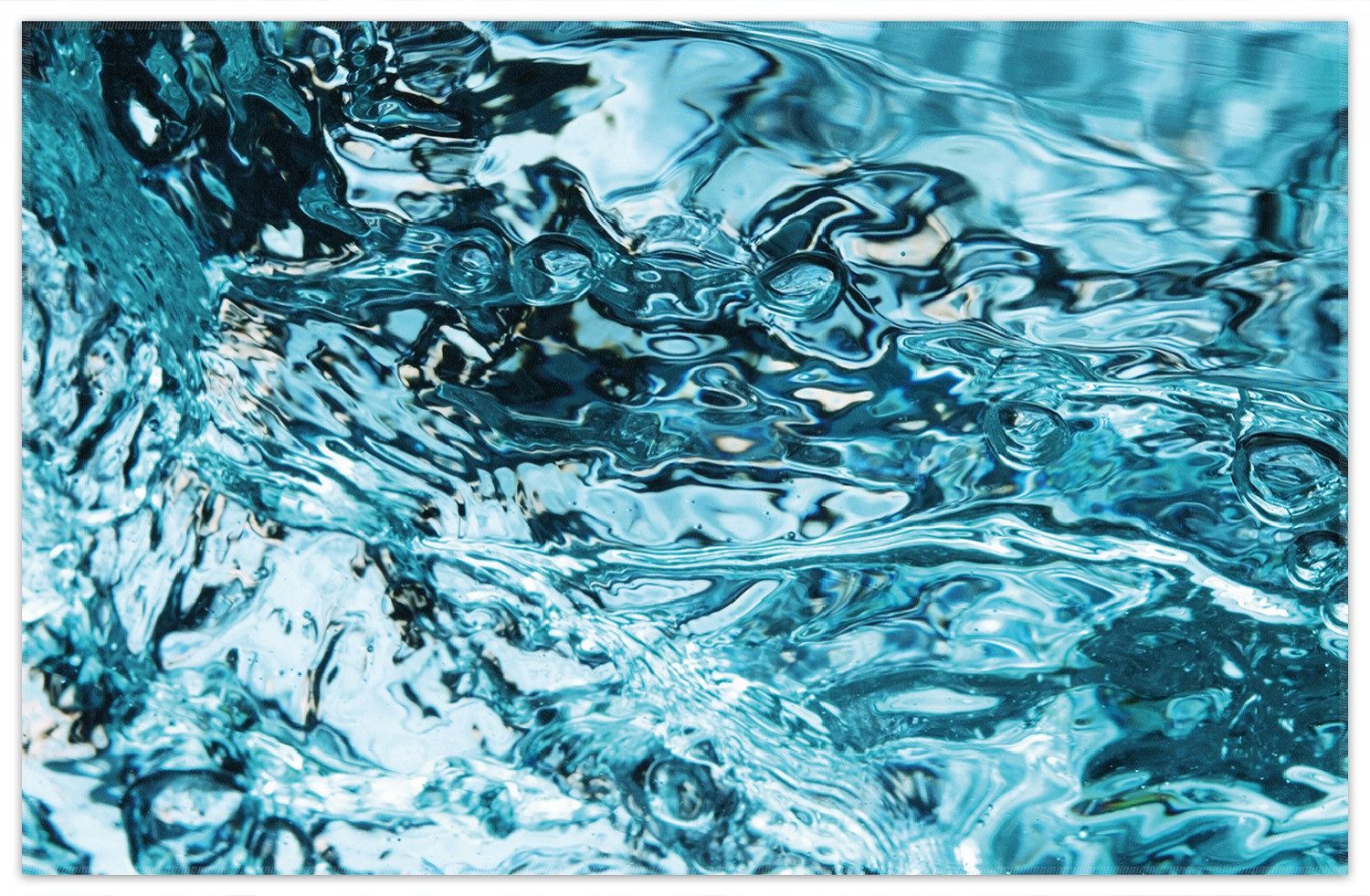 Wallario Teppich Frisches blaues Wasser in Aufruhr, rechteckig, rutschfest