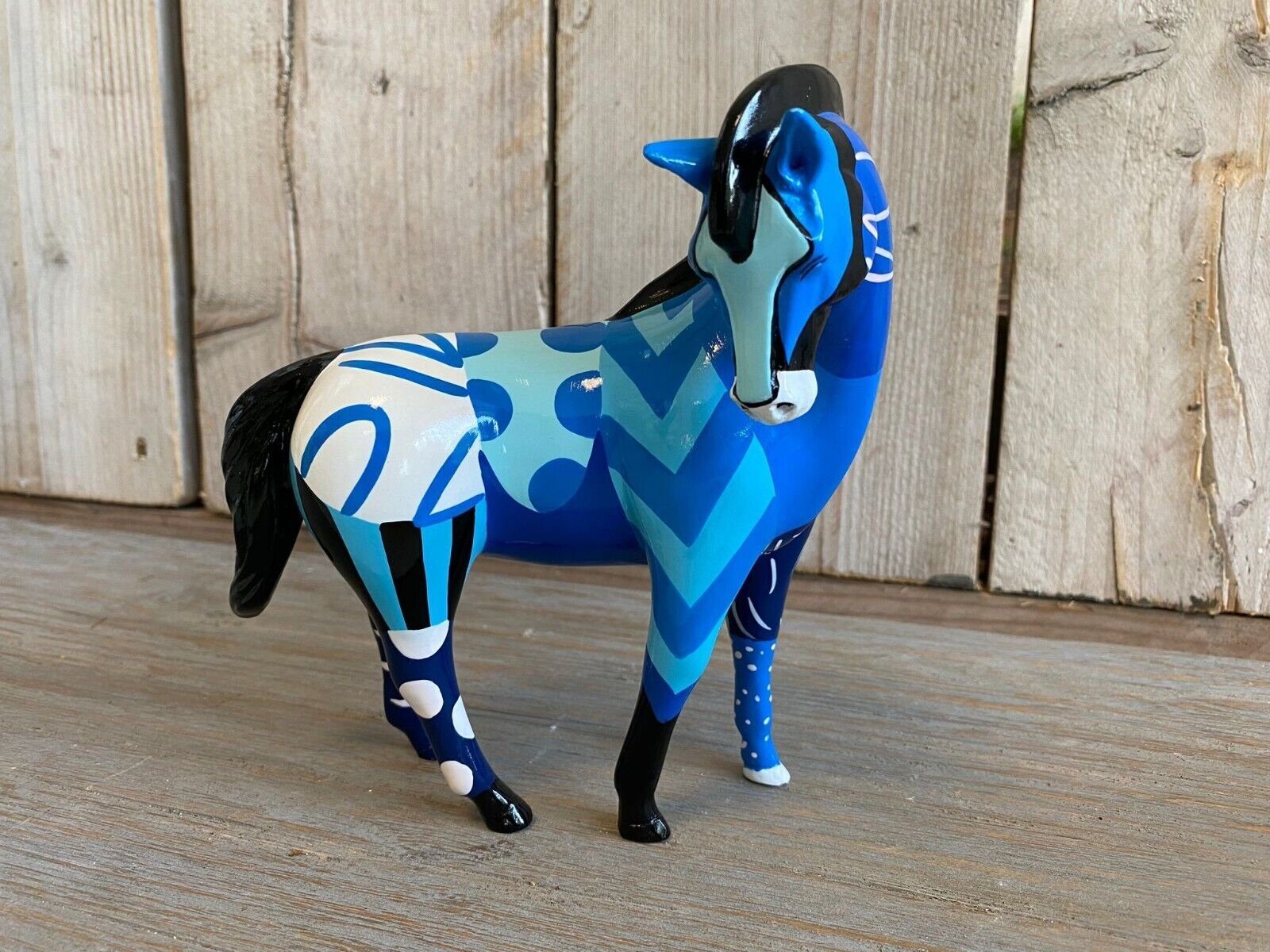Annimuck Dekofigur Trend Art Pferd Marc Unikat handbemalt Kunstobjekt 16x19 cm blau (1 St)