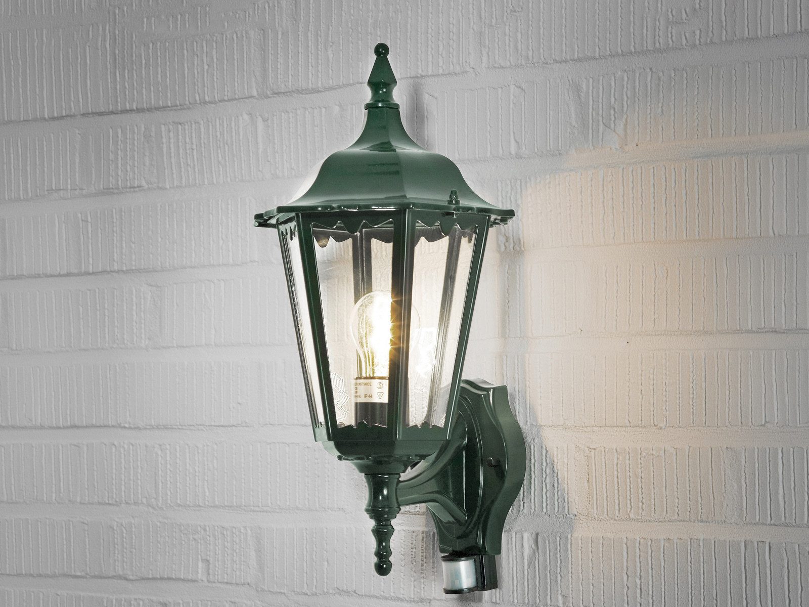KONSTSMIDE LED Außen-Wandleuchte Laterne mit Bewegungssensor, Höhe 48cm, Bewegungsmelder, LED wechselbar, Warmweiß, Wand Außenleuchte zur Fassadenbeleuchtung, inkl. E27 Leuchtmittel