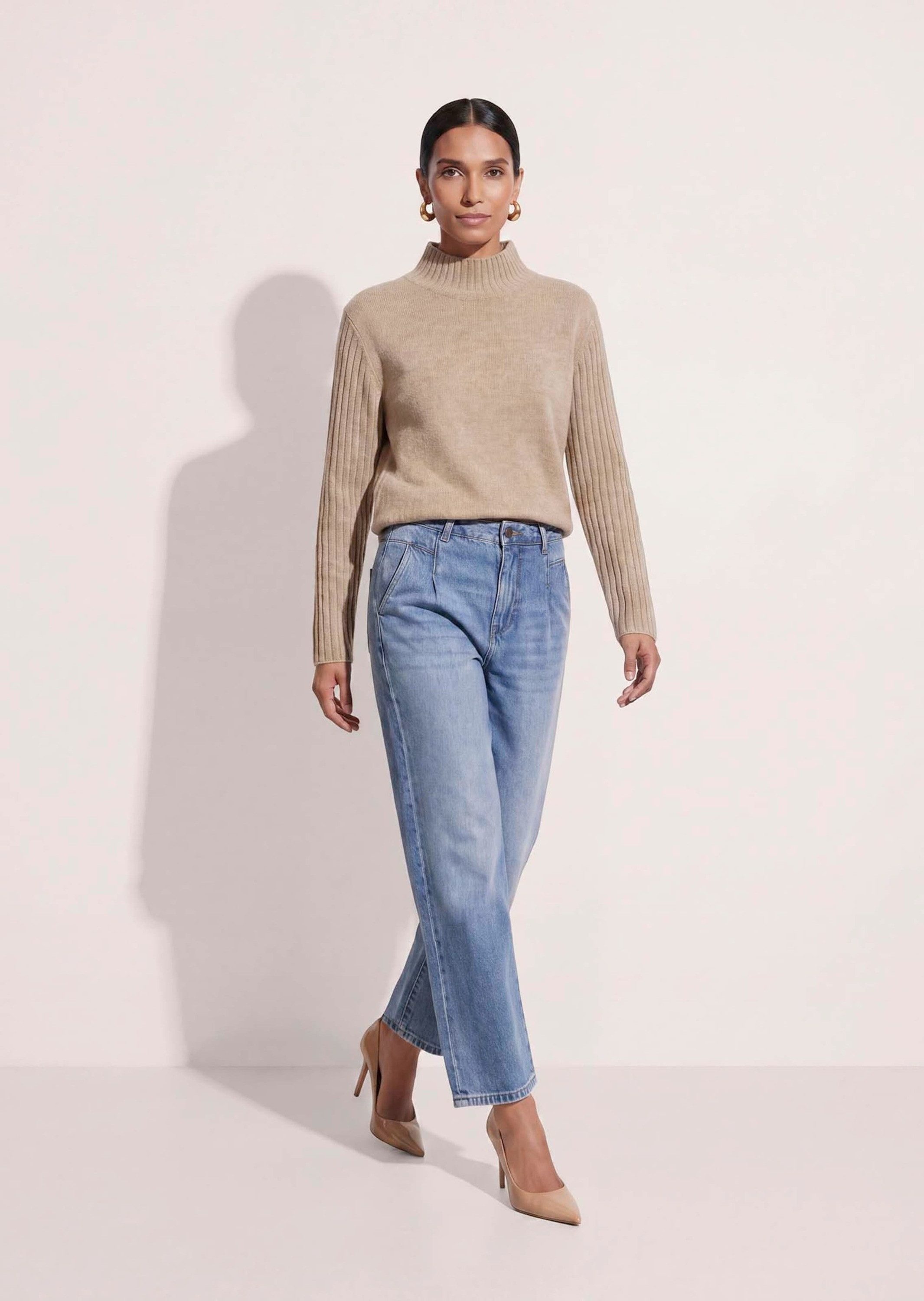 MADELEINE Gerade Jeans Modische Barrel-Leg-Jeans Weiche O-Form mit Bundfalte, Formbund & 4-Pocket-Design