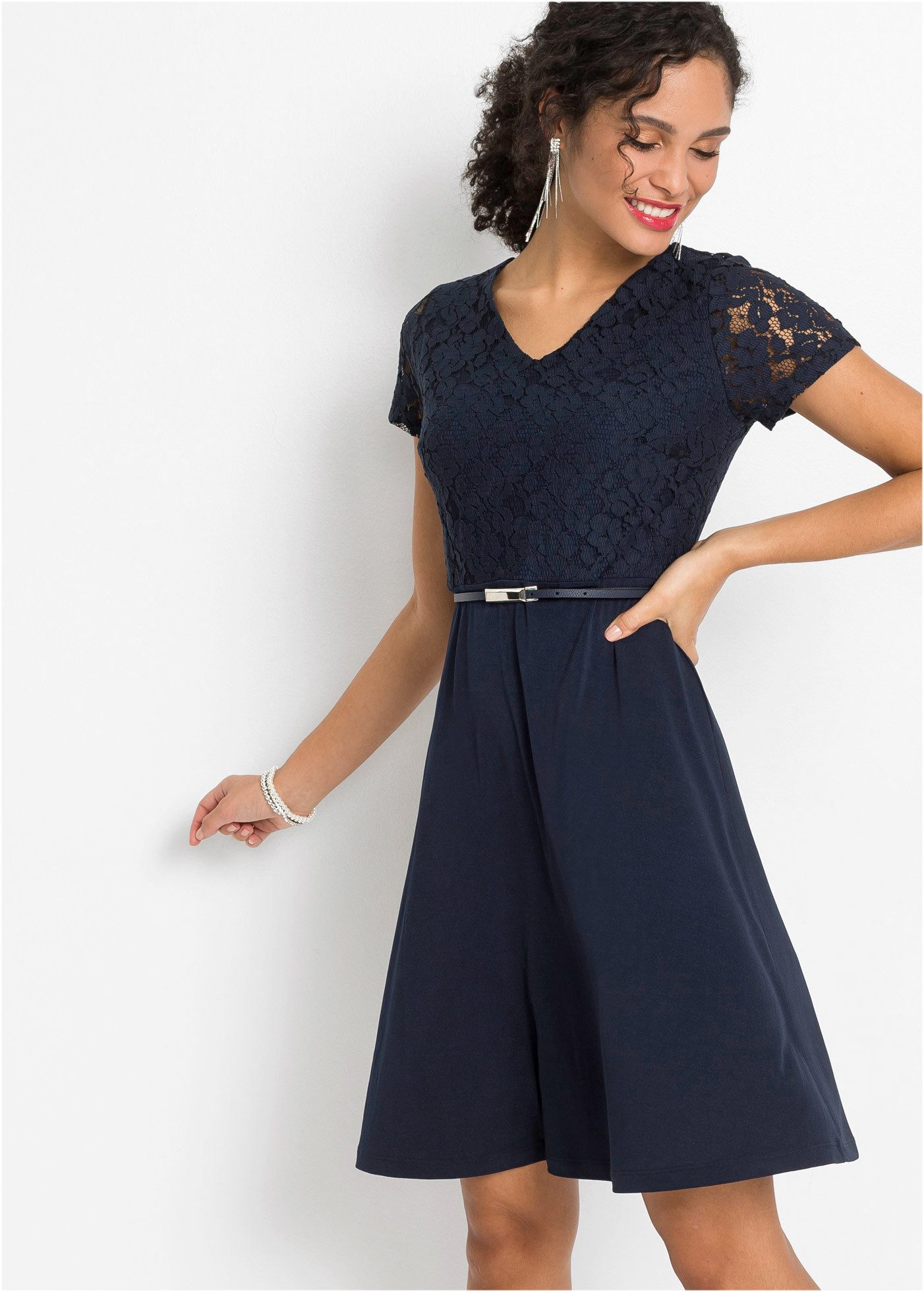 bonprix Minikleid festlicher Stil, mit kurzem Arm, ausgestellte Passform günstig online kaufen