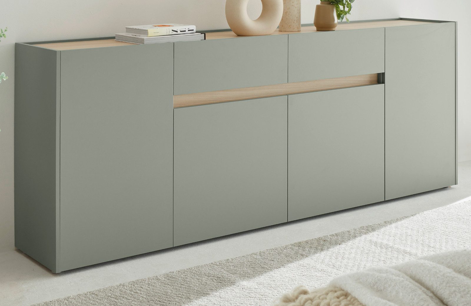 Furn.Design Sideboard Center (große Kommode in Salbei Grün mit Eiche, 4-türig, 223 x 87 cm), mit 8 Fächern und 2 Schubladen – Bild 2 von 5
