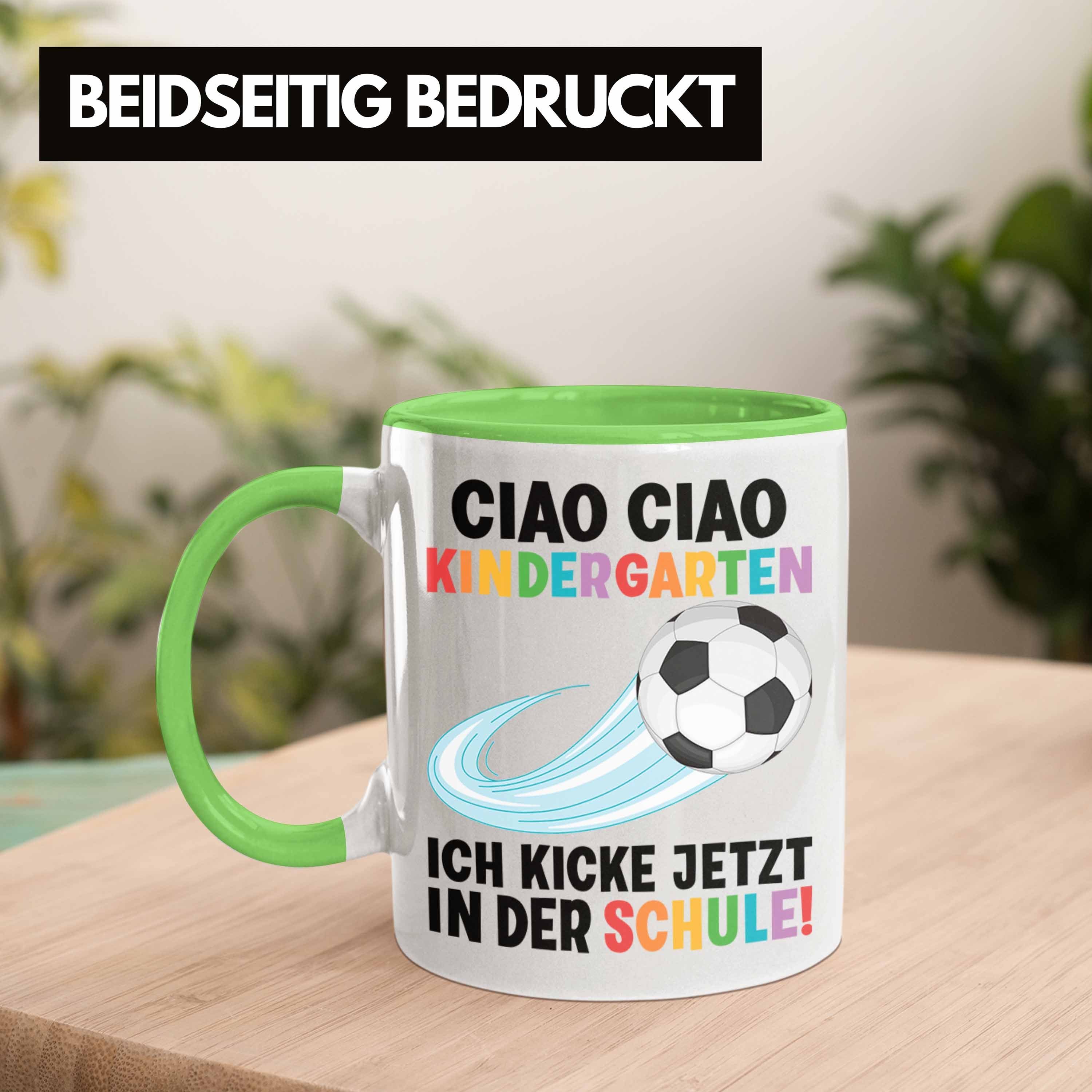 Trendation Tasse Trendation - Einschulung Schultüte Schuleinführung Füllung Geschenk Schulanfang Grün 2022 Schultag für Tasse Schulstart Schulkind Fußball Junge 1. Geschenkidee