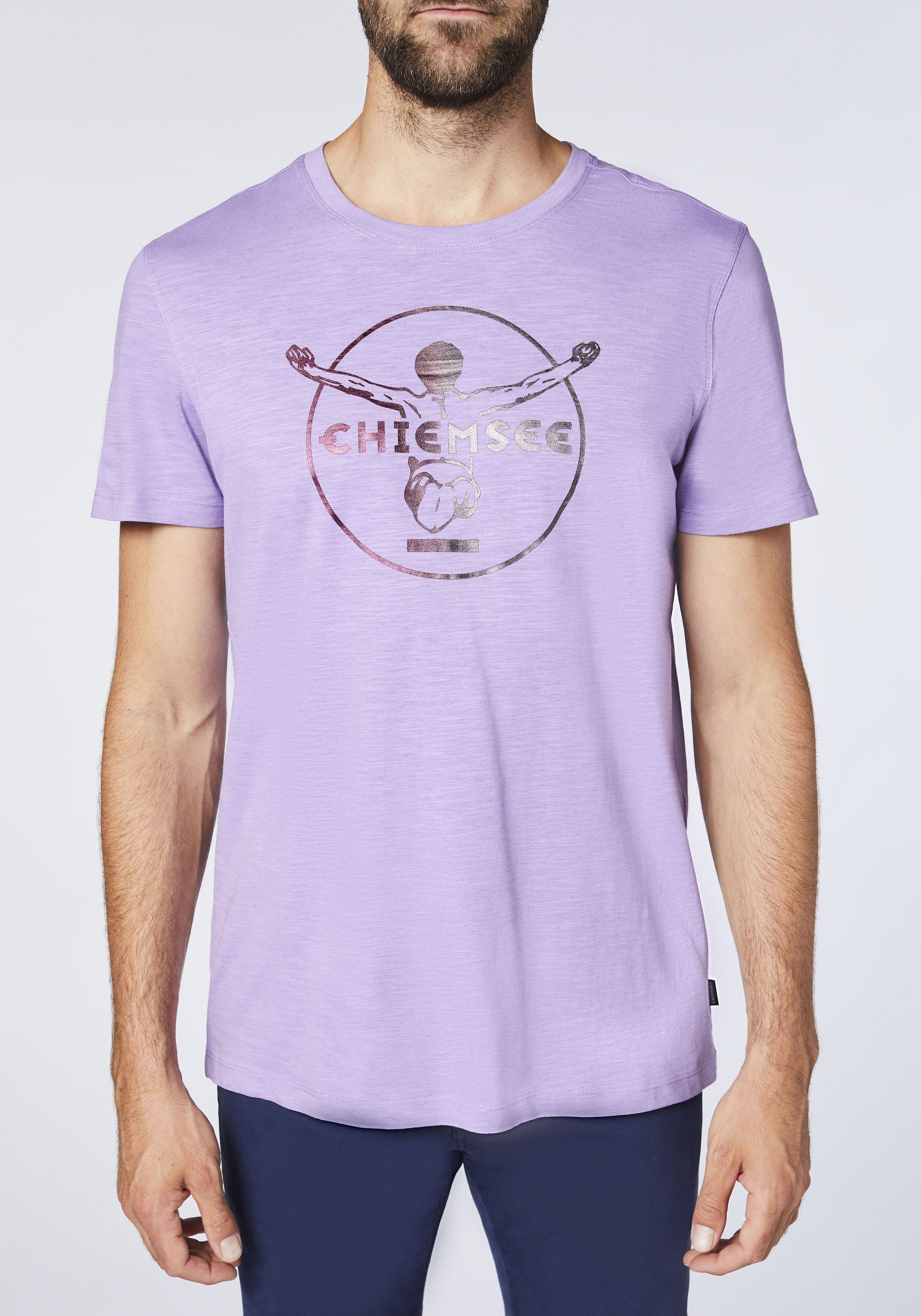 Label-Symbol mit Print-Shirt 1 gedrucktem Violet T-Shirt Chalk Chiemsee