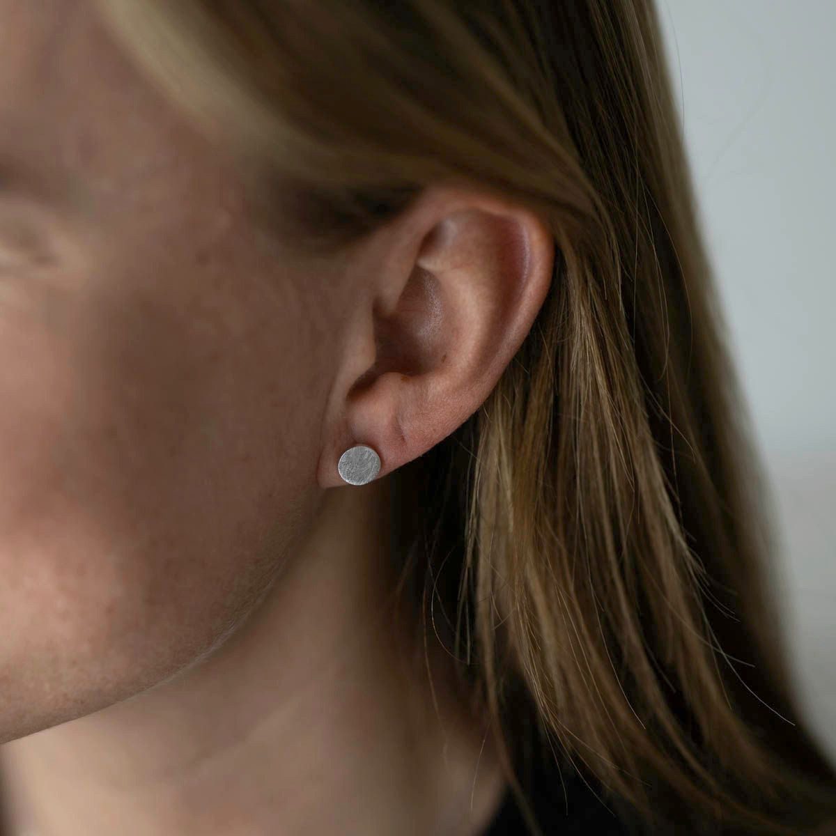 Materia Paar Ohrstecker Plättchen Ohrringe rund gebürstet Ø8mm SO-194, 925 günstig online kaufen