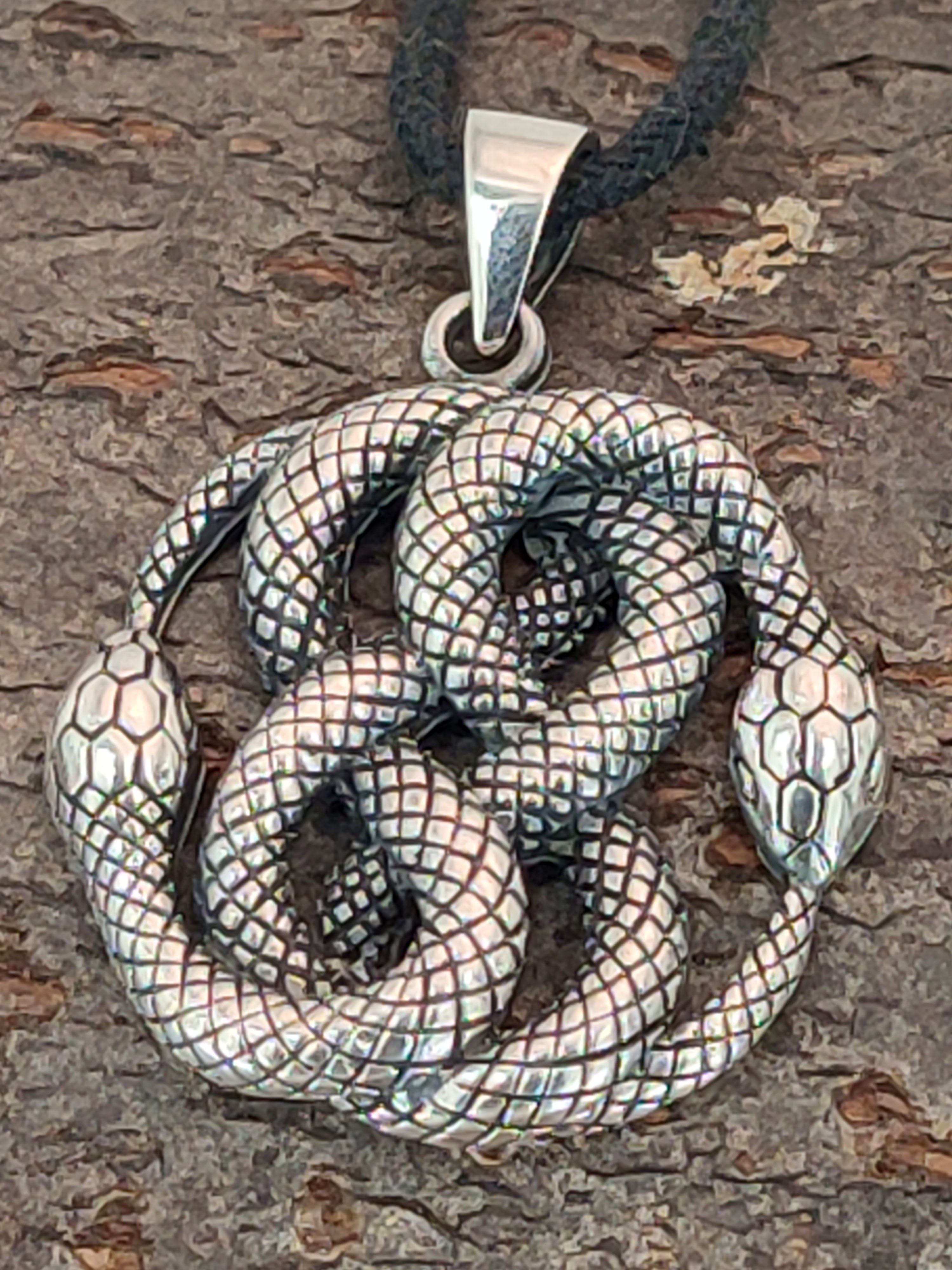 Knoten zwei Schlangen Diverse Schlange Auryn of Kette Kettenanhänger Kiss Snake Leather