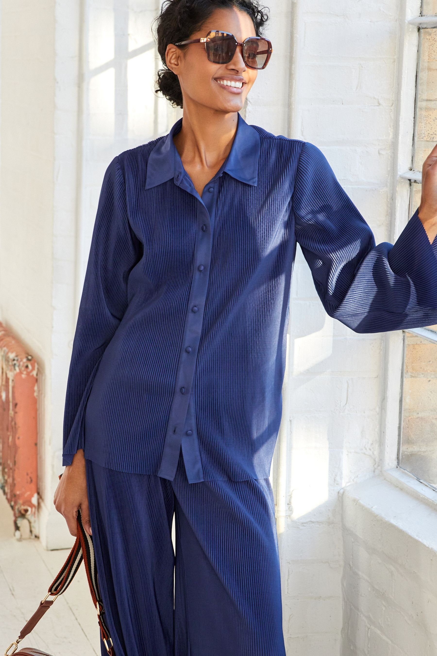 Next Plisseebluse Plissierte, durchgeknöpfte Langarmbluse (1-tlg)