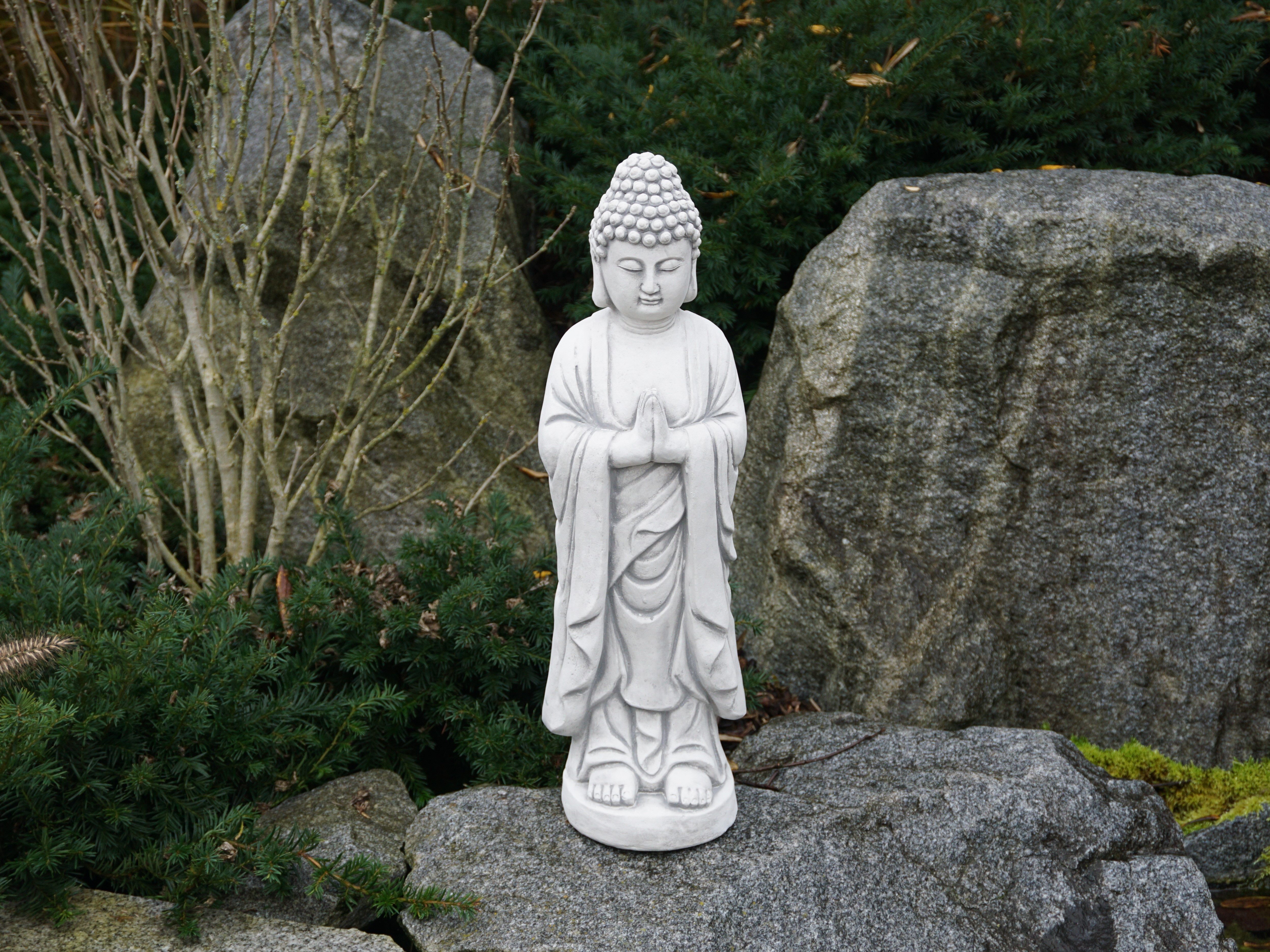 gartendekoparadies.de Gartenfigur stehender Buddha Mönch, Steinfigur, H. 60 cm, 17 kg, Frostsicher