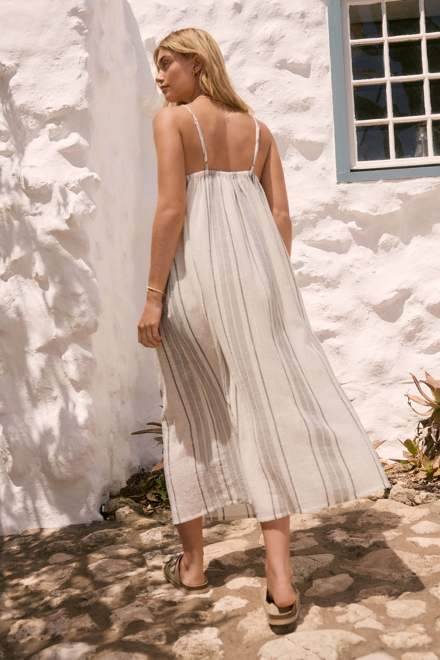 Next Strandkleid Weites Maxikleid aus 100 % Baumwolle (1-tlg) günstig online kaufen