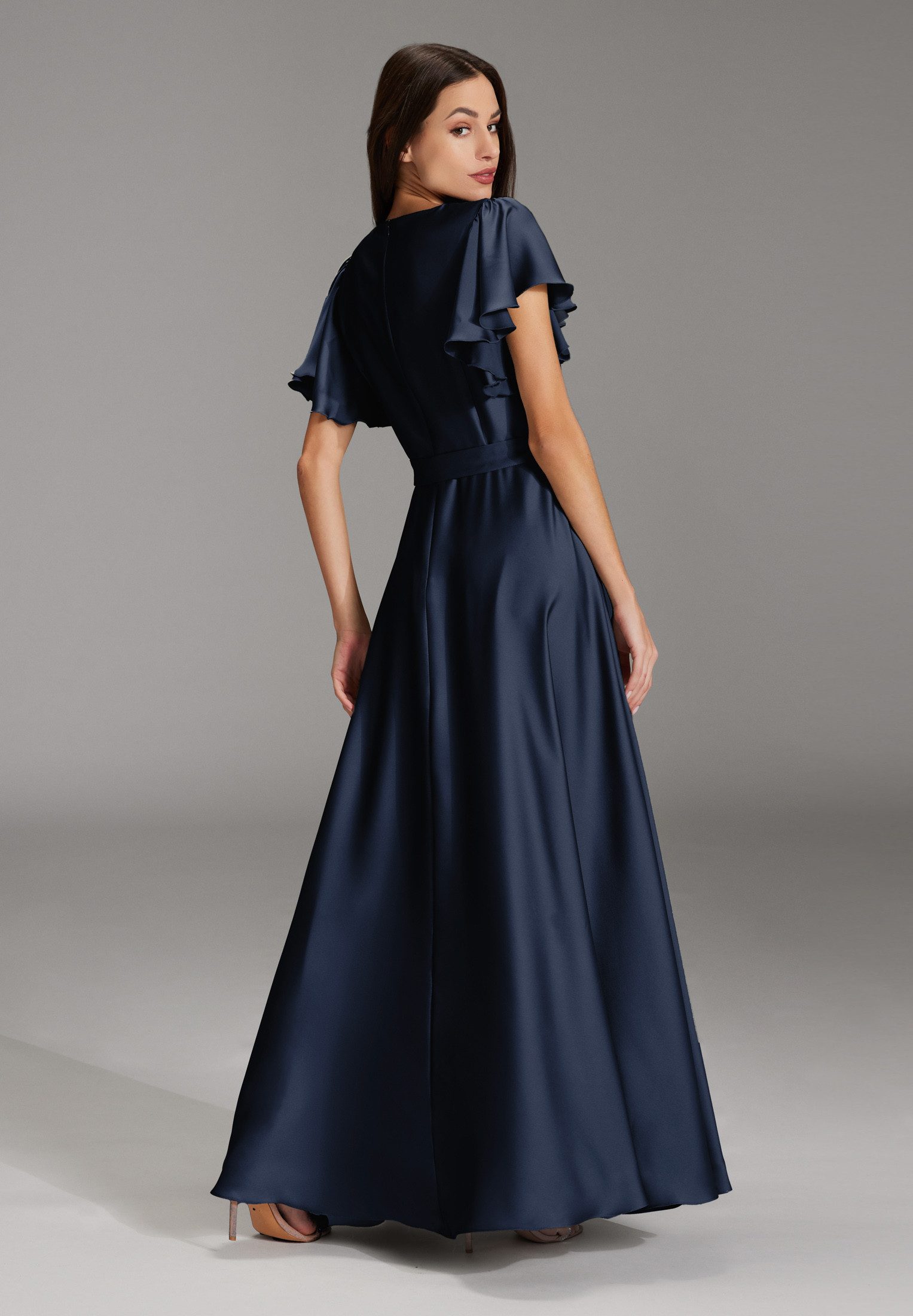 SWING Cocktailkleid Taillierter Schnitt mit ausgestelltem günstig online kaufen