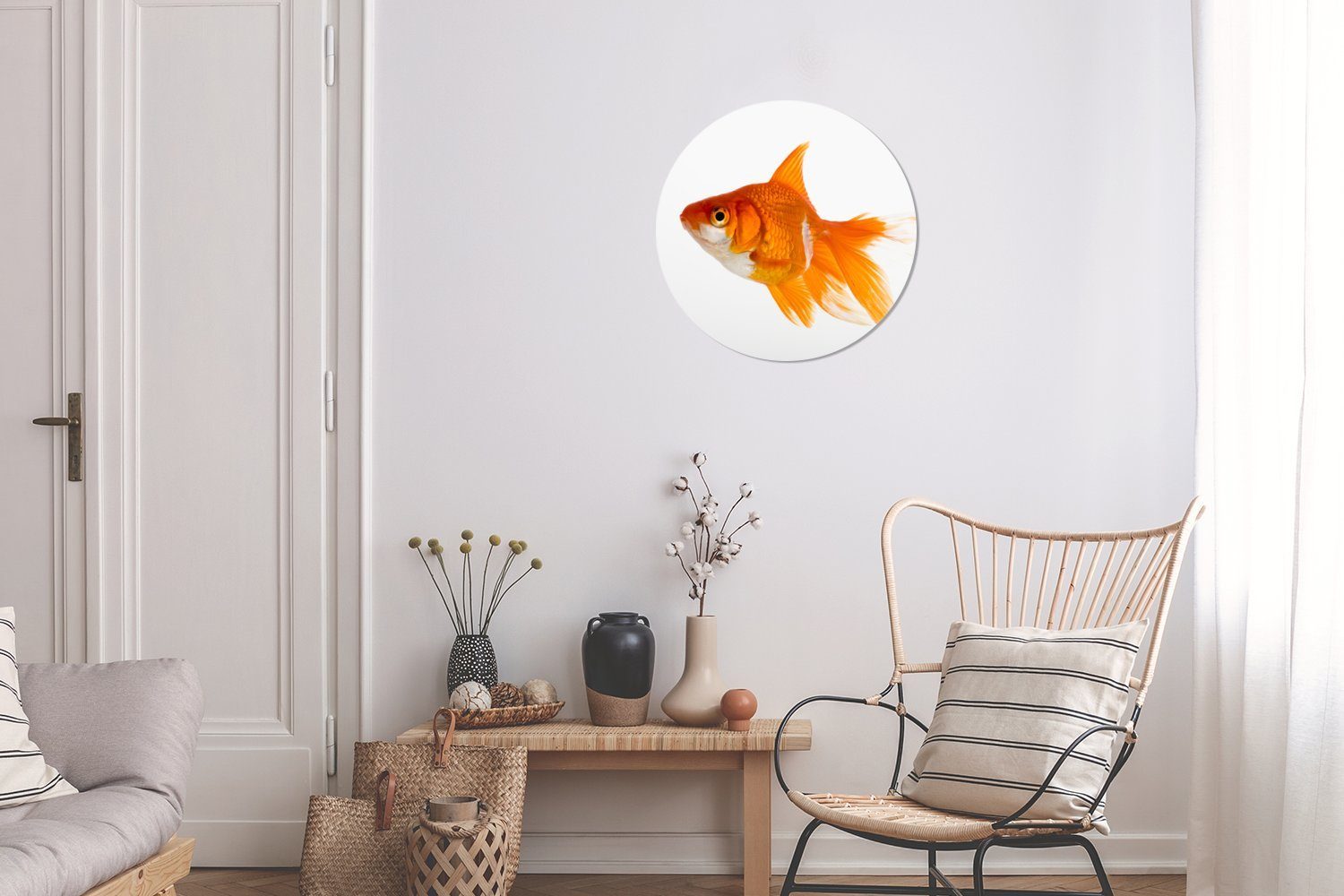 MuchoWow Wandsticker Goldfisch Weiß Wohnzimmer Rund, für (1 Tapetenaufkleber, - Fisch Tapetenkreis - Kinderzimmer, St)