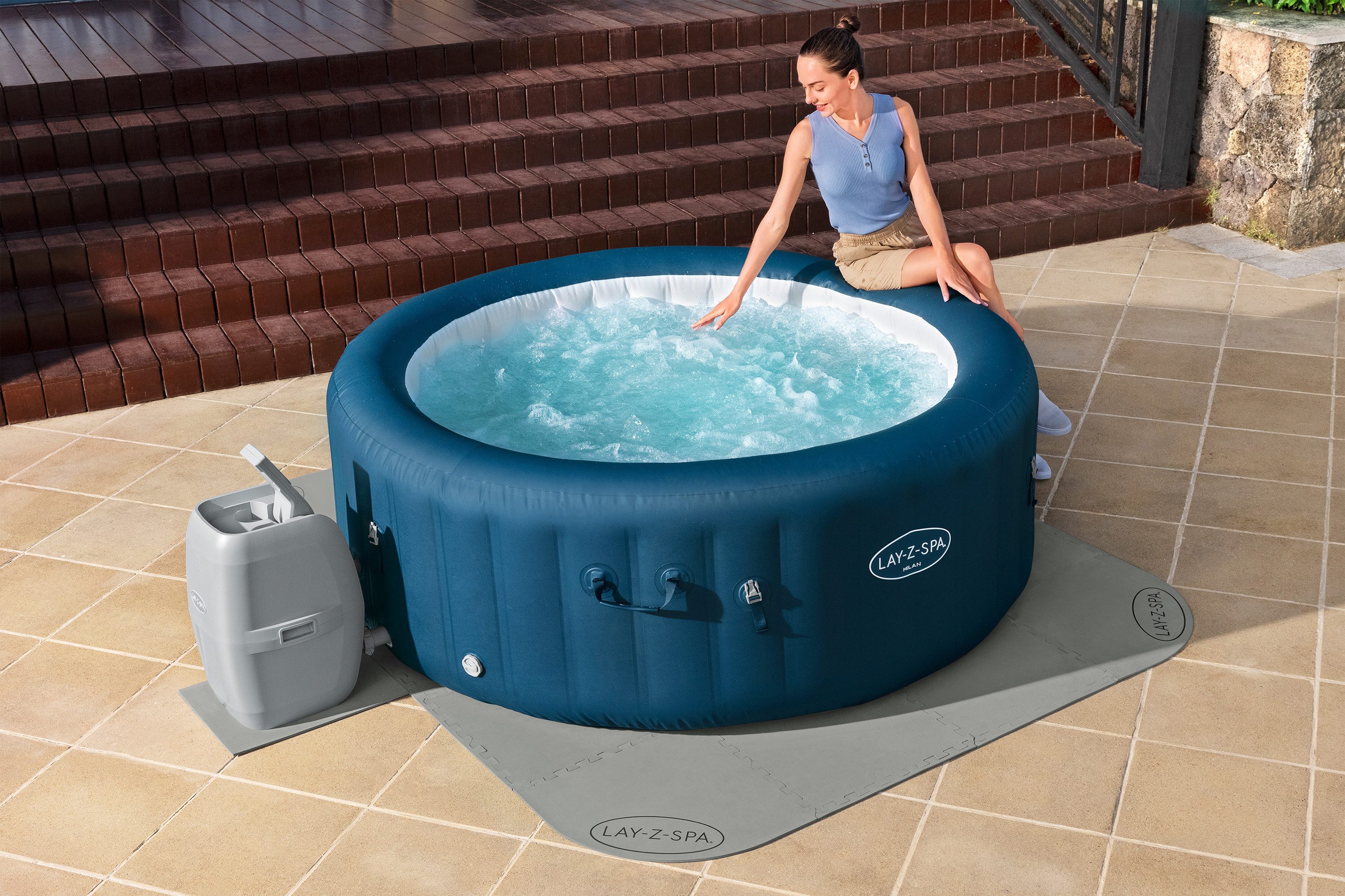 Bestway Pool-Bodenschutzfliese LAY-Z-SPA® Xtras, Set, Für alle LAY-Z-SPA® -Modelle geeignet, 196 x 196 cm