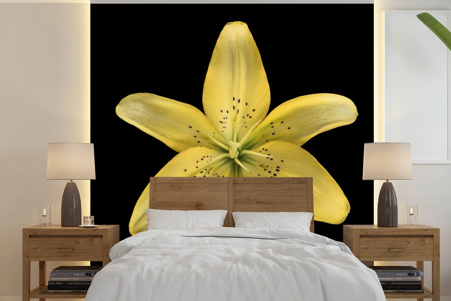 MuchoWow Fototapete Eine gelbe Lilienblüte auf schwarzem Hintergrund, Matt, bedruckt, (5 St), Vinyl Tapete für Wohnzimmer oder Schlafzimmer, Wandtapete