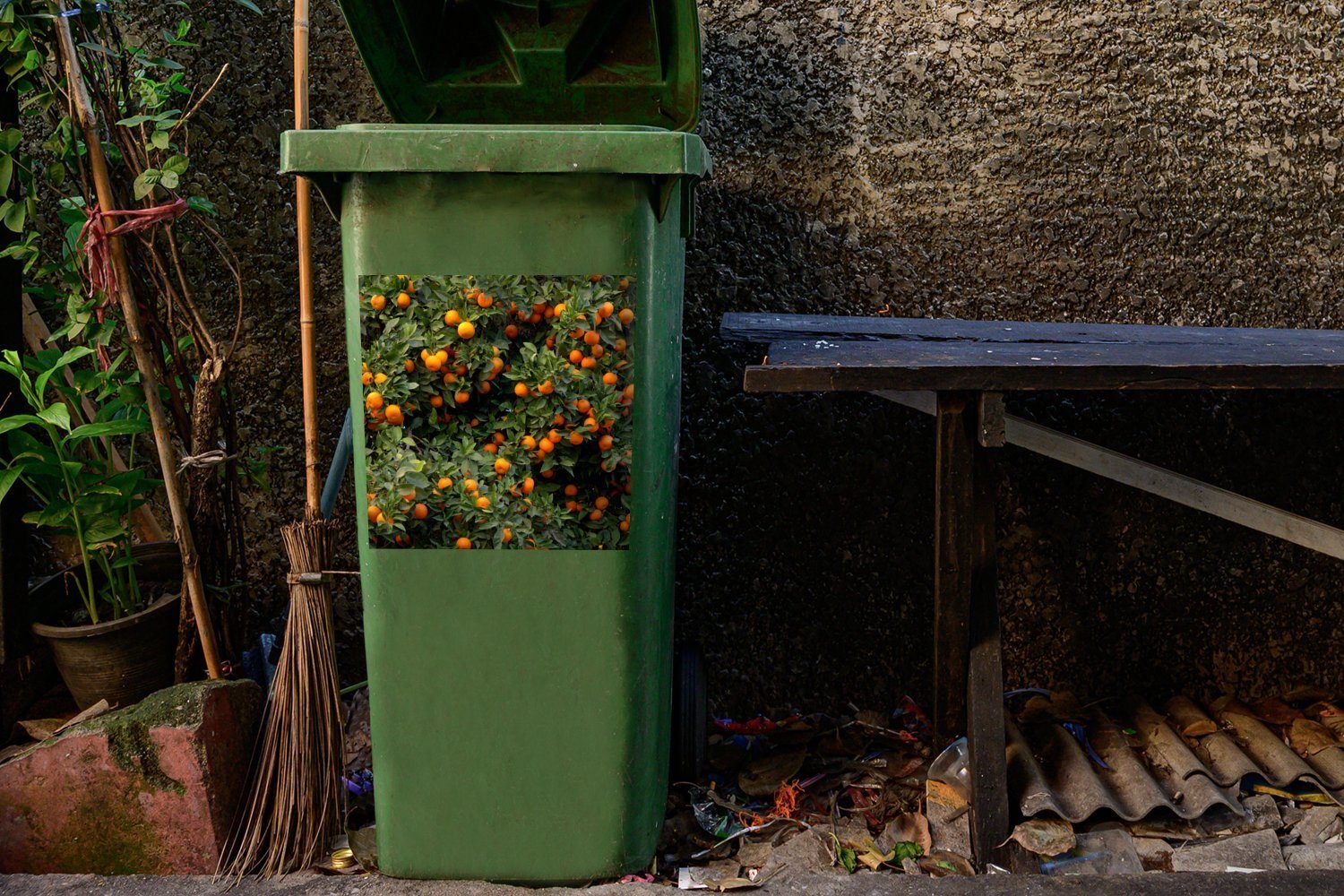 - (1 Wandsticker Abfalbehälter Container, Mülleimer-aufkleber, MuchoWow St), - Frucht Sticker, Mülltonne, Orange Baum