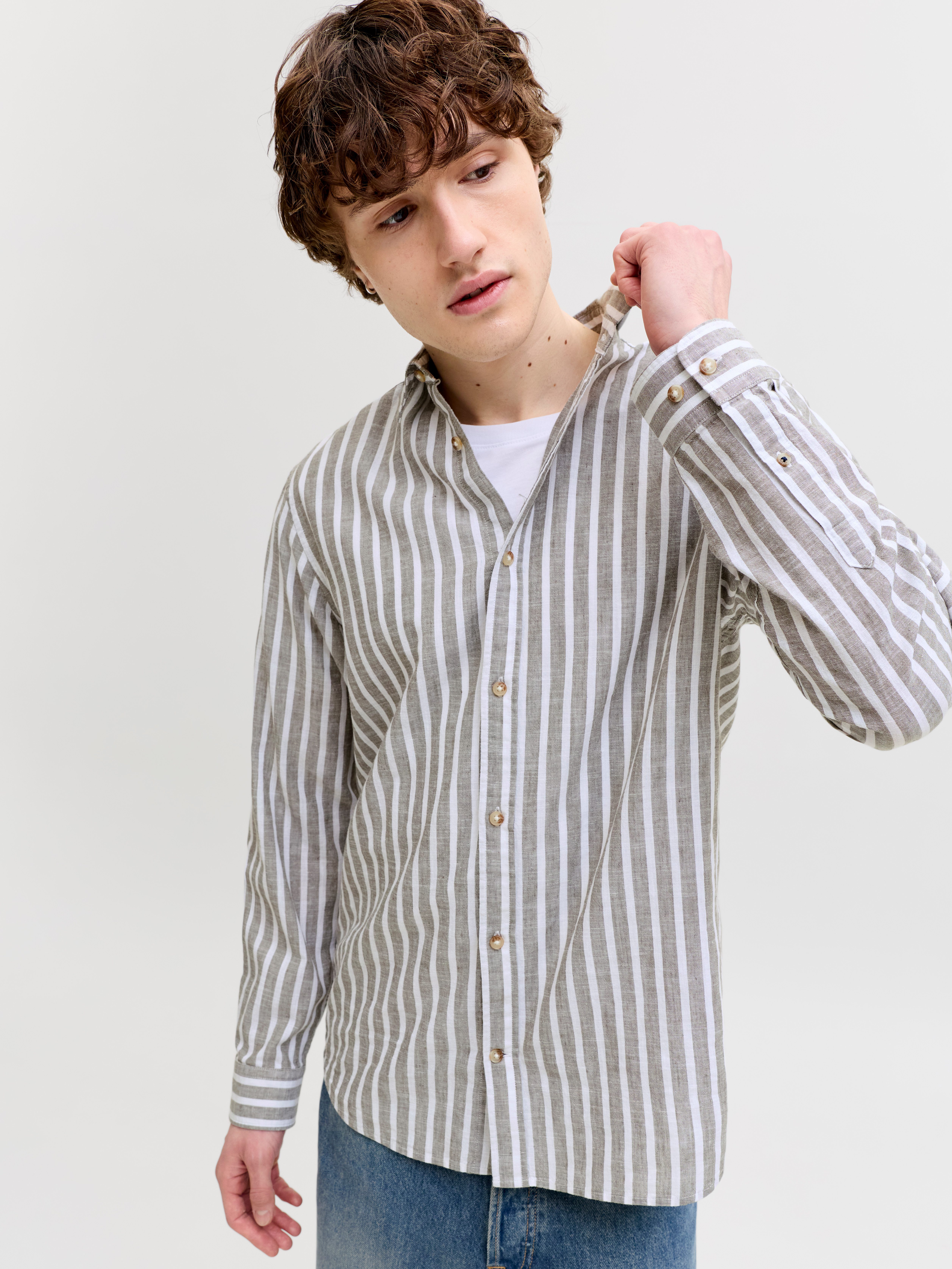 Jack & Jones Langarmhemd JJESUMMER LINEN BLEND SHIRT L/S SN Baumwollmischung, regular fit