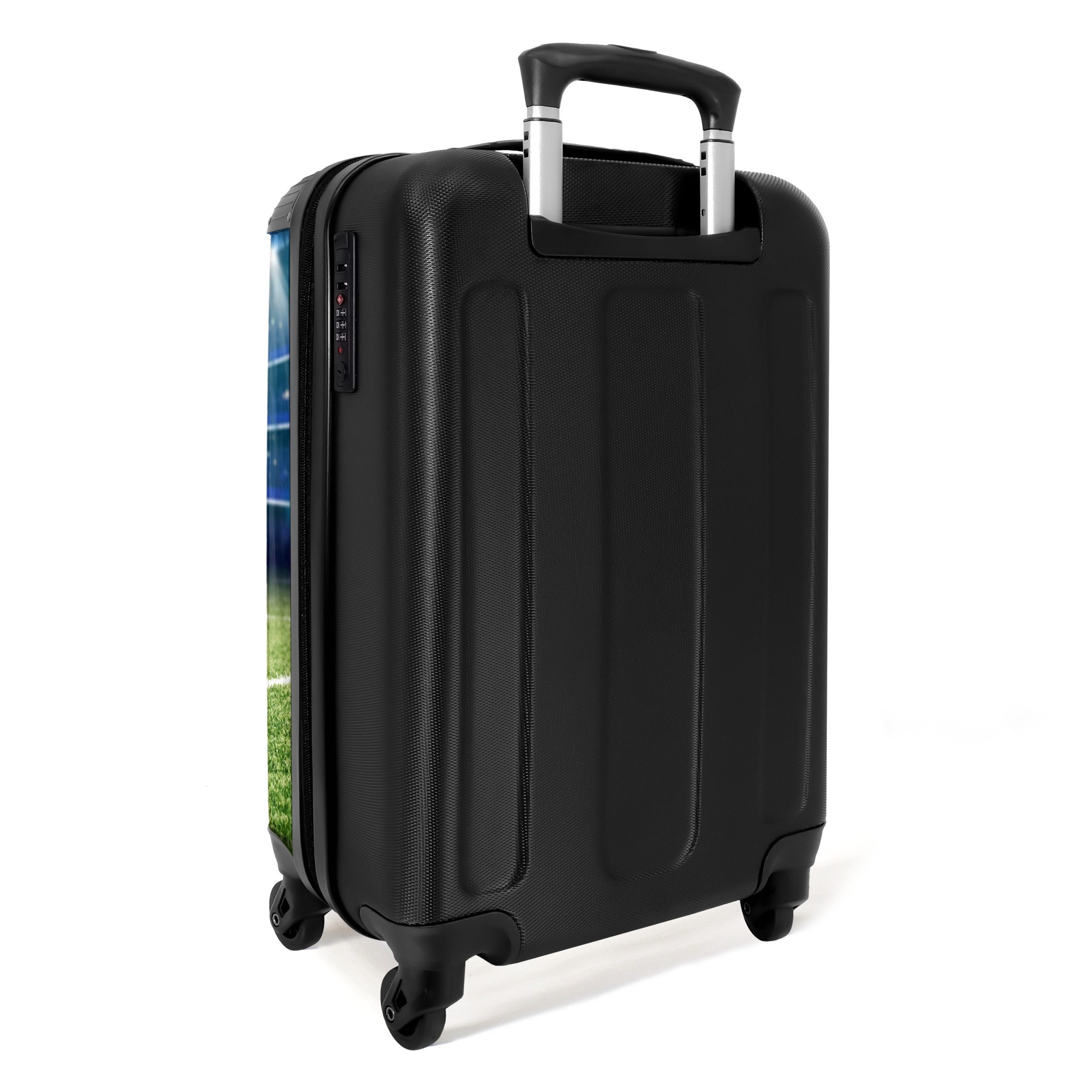 NoBoringSuitcases.com© Kinderkoffer Schwarzer und weißer Fußball in einem Stadion 55x35x20cm, 4 Rollen, Handgepäck Koffer, Hartschalenkoffer Kinder, Reisekoffer Jungen