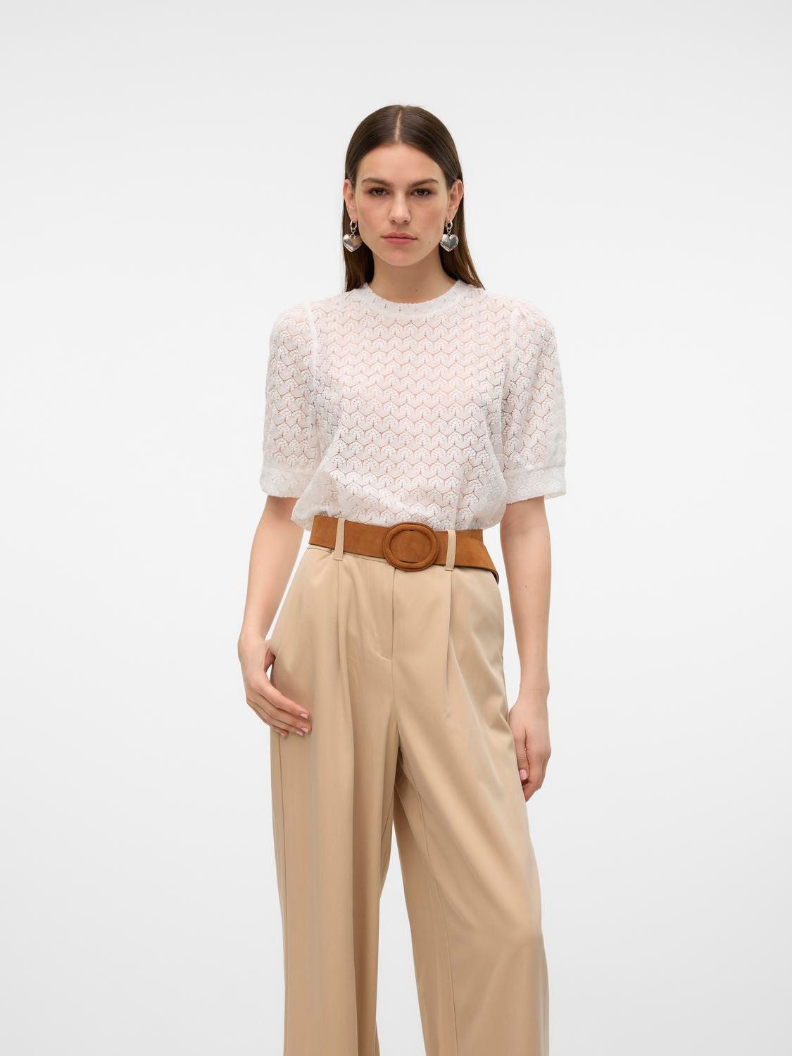 Vero Moda Blusenshirt VMBECCA LACE SS O-NECK TOP JRS GA NOOS Kunstfaser, regular fit