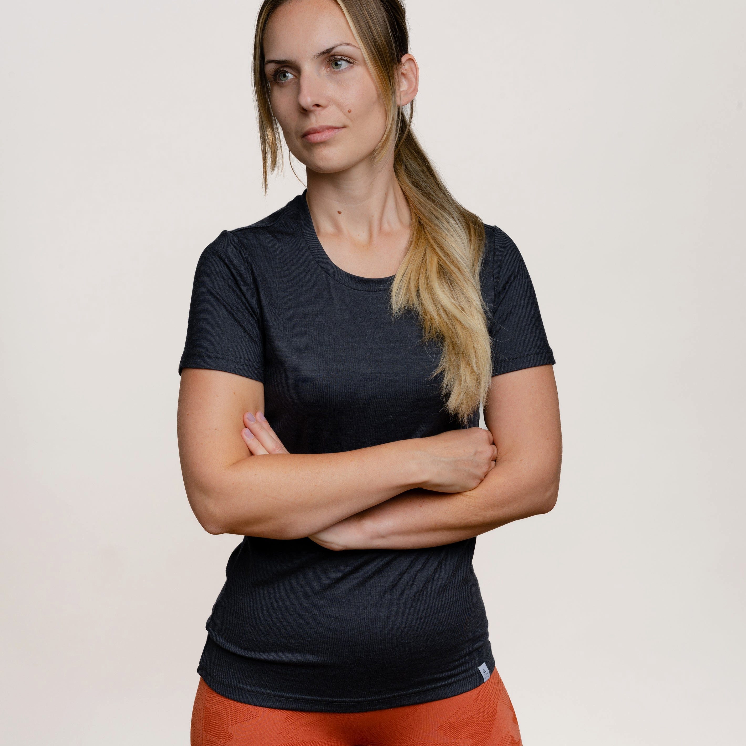 Tom Fyfe T-Shirt TOM FYFE Merino T-Shirt Slim Fit Damen Anthrazit / S