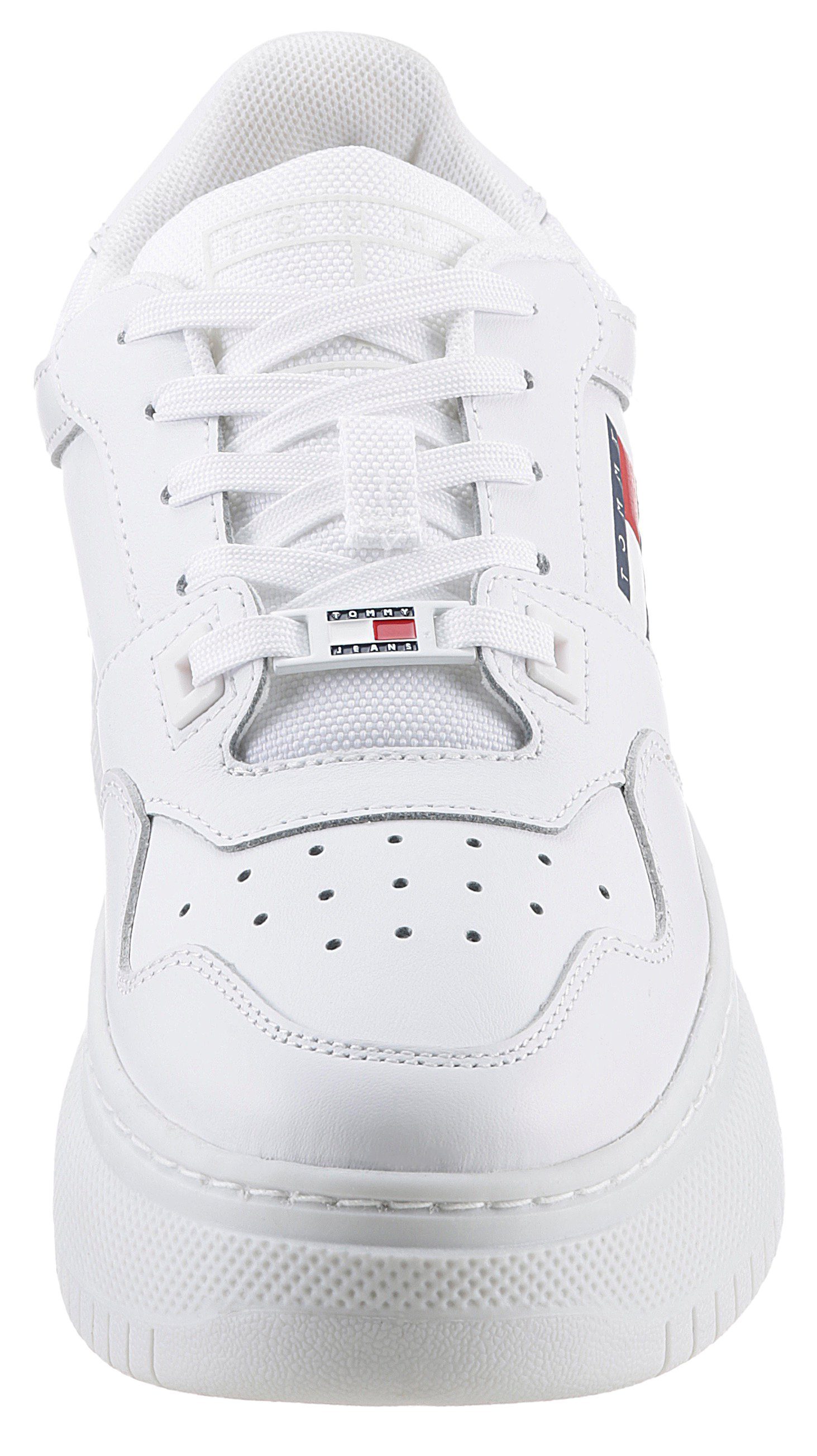 Tommy Jeans TJW RETRO BASKET FLATFORM ESS Plateausneaker mit Logoschriftzug günstig online kaufen