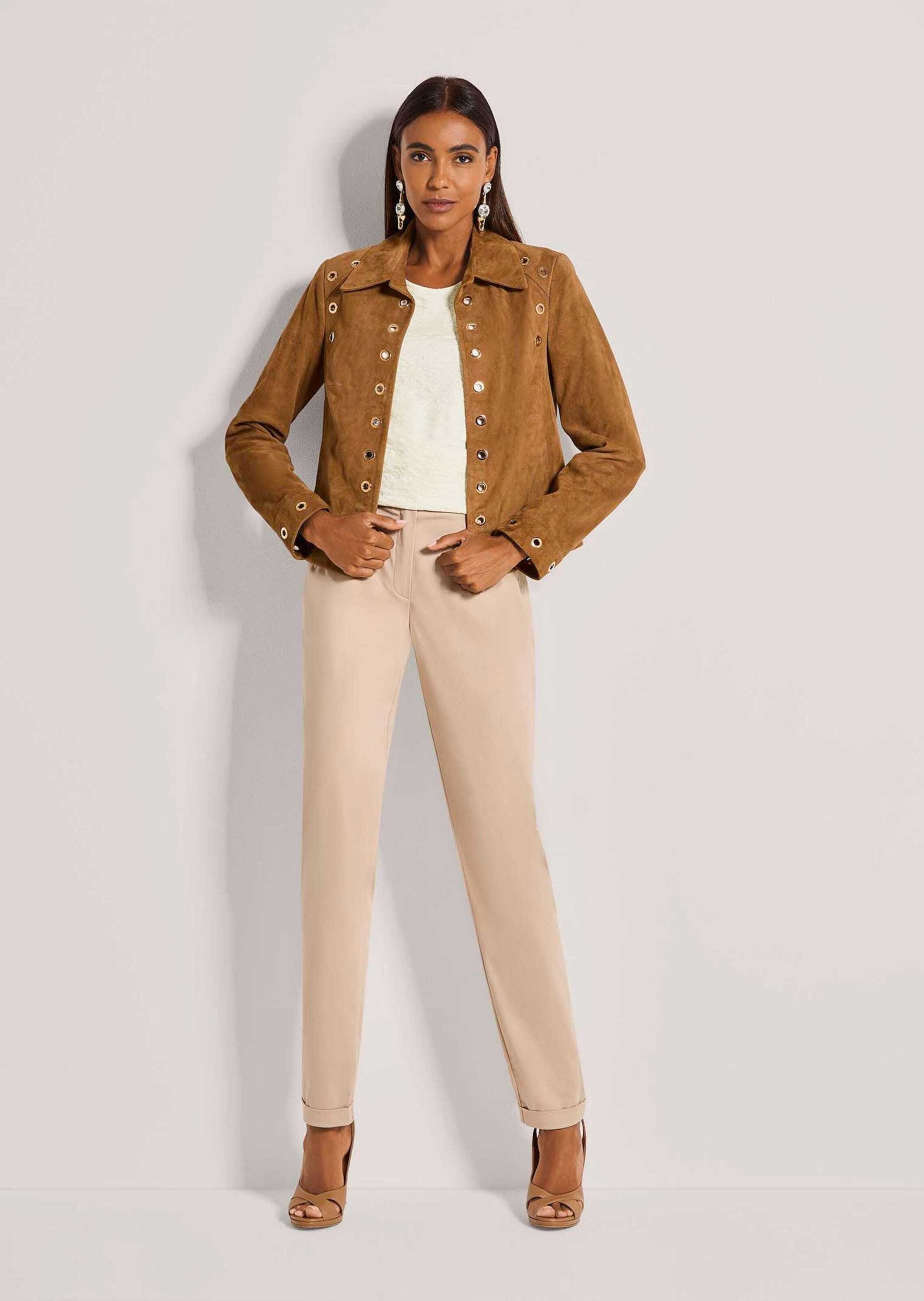 MADELEINE Jeansjacke Kurzjacke mit Ösendetails Übergangsjacke mit Klappkrag günstig online kaufen