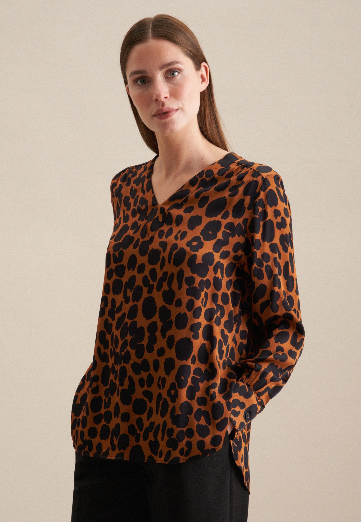 Shirtbluse Schwarze Rose