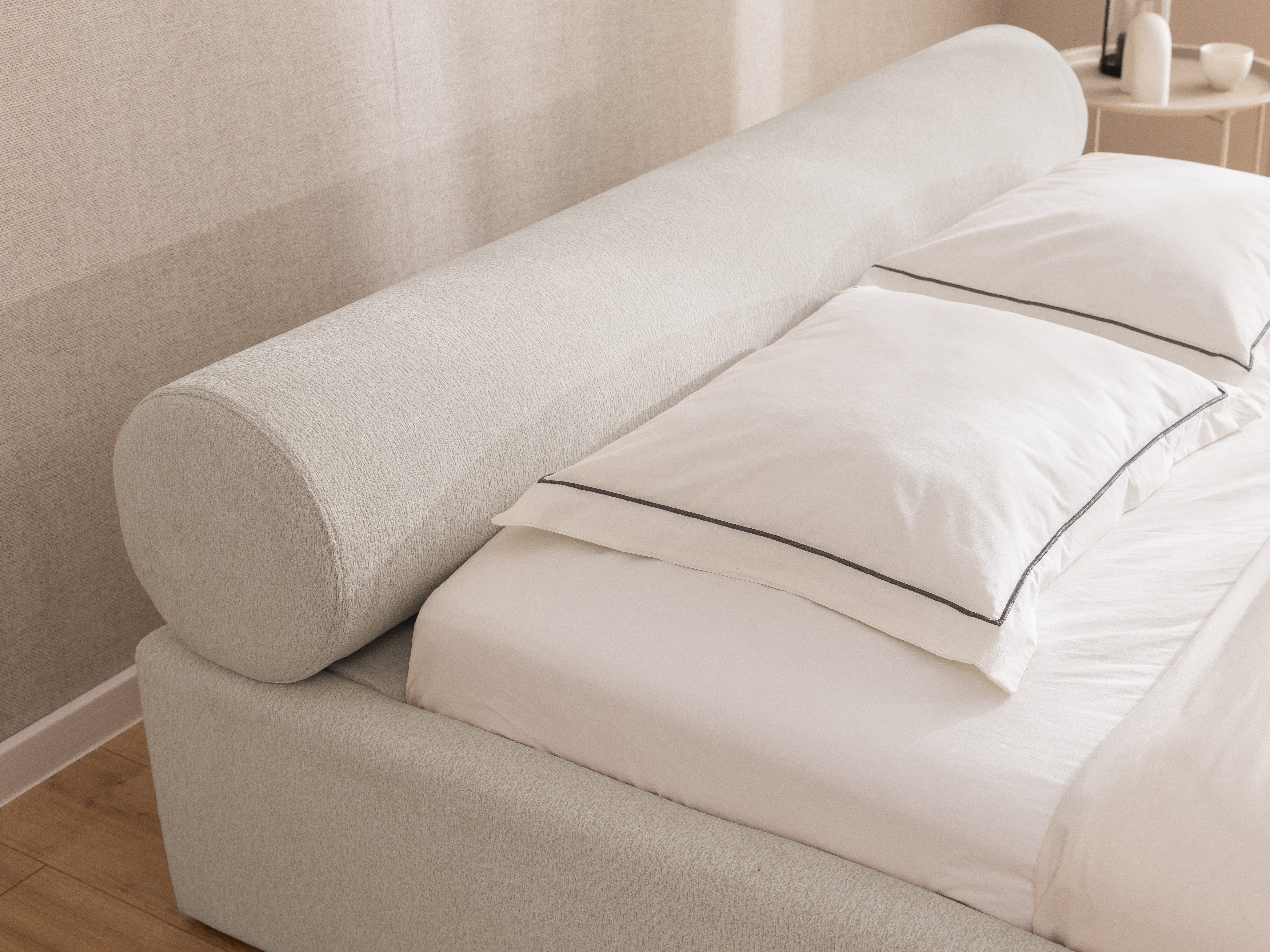 S-Style Möbel Polsterbett Josy aus Chenille-Stoff mit Lattenrost und großem Bettkasten (1 x Polsterbett mit Lattenrost), Chenille-Stoff – Bild 5 von 5