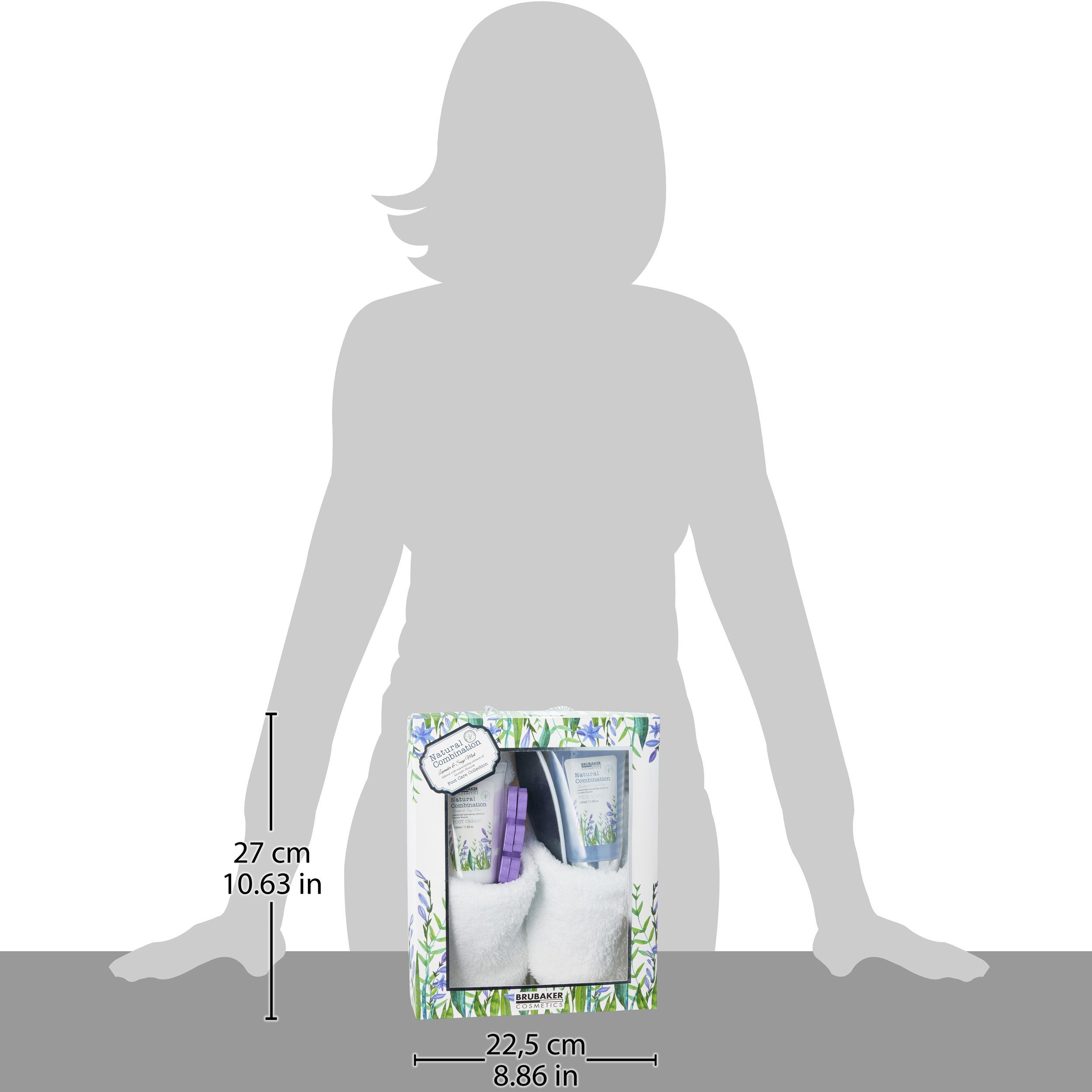BRUBAKER Pflege-Geschenkset Beauty Wellness Set mit Lavendel Salbei Minze Duft - inkl. Hausschuhen, 6-tlg., Frauen Fußpflege Set mit Slippers aus Teddy Plüsch,  – Bild 5 von 5