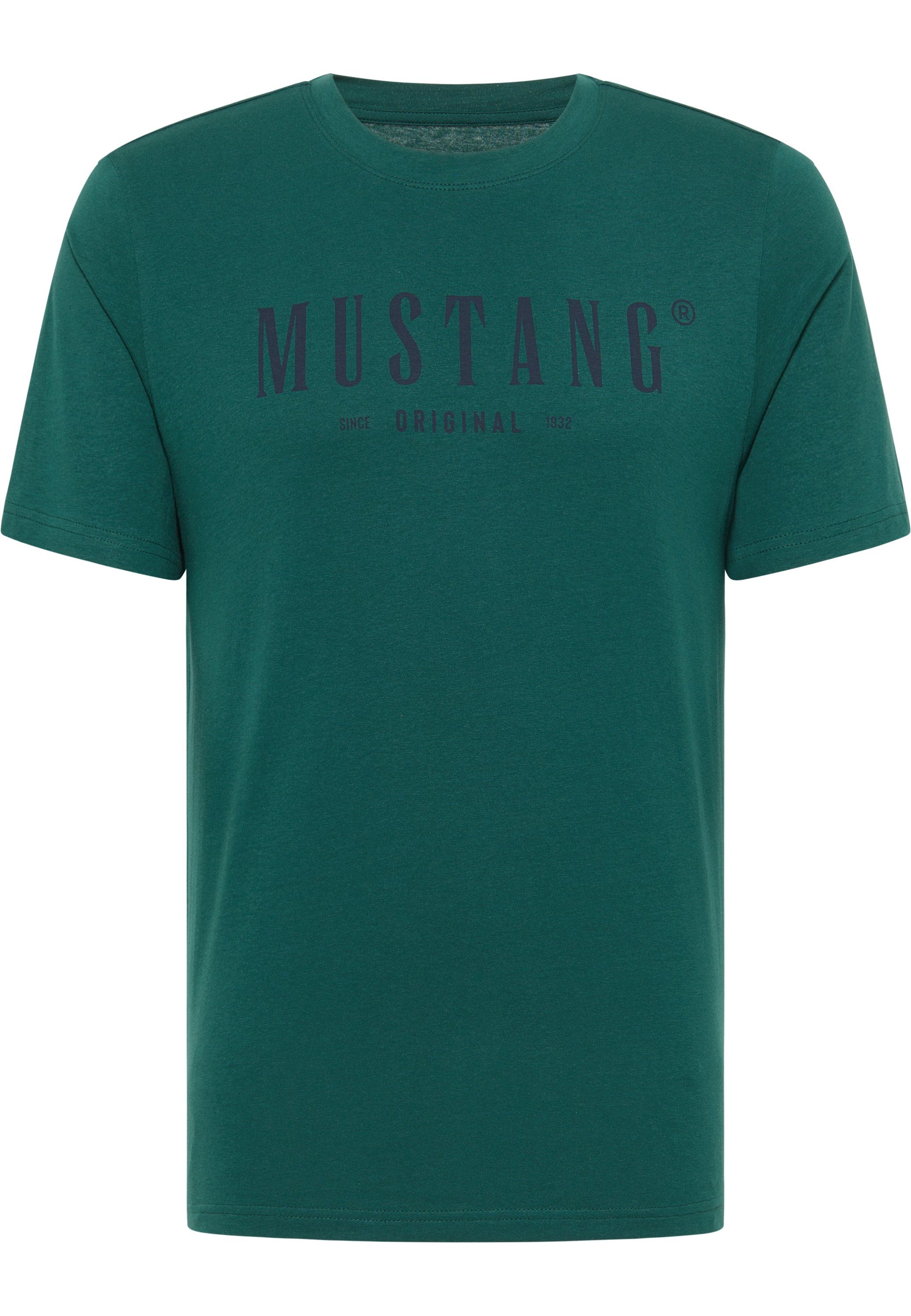 an Stitching MUSTANG Print-Shirt, den Ton-in-Ton Kurzarmshirt Säumen