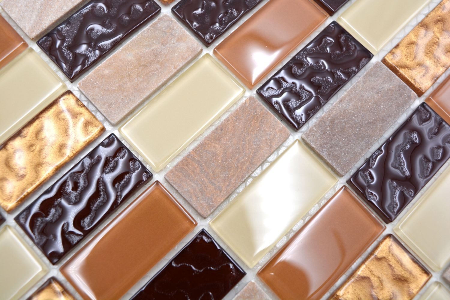 Thumbnail - Mosani Mosaikfliesen selbst­kle­bende Naturstein Glas Fliesen 30x30 cm Fliesenaufkleber, Beige Braun Gold, Spritzwasserb...
