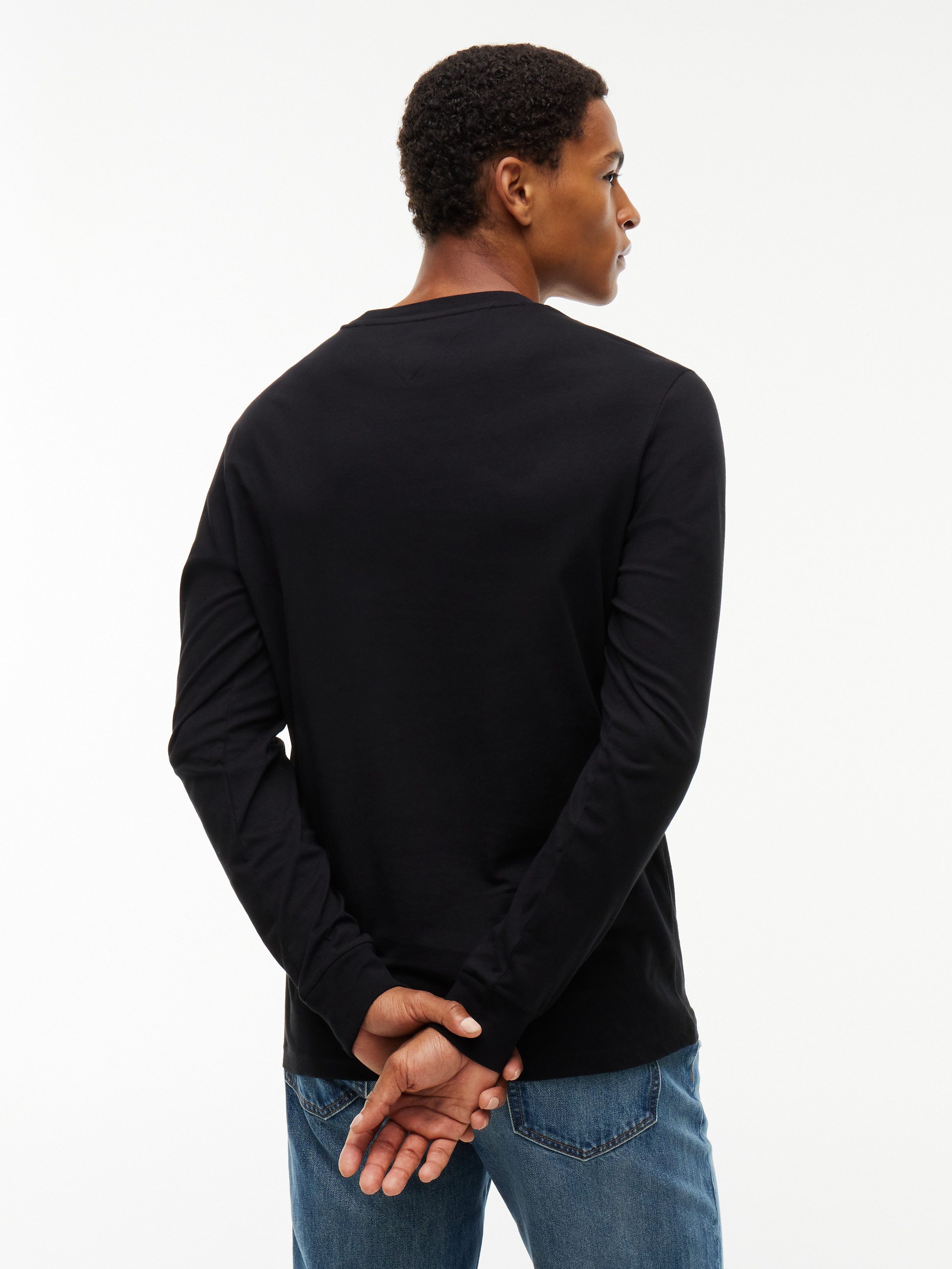 Tommy Jeans Langarmshirt SLIM SIGNATURE CHEST TEE Slim fit mit Rundhalsausschnitt
