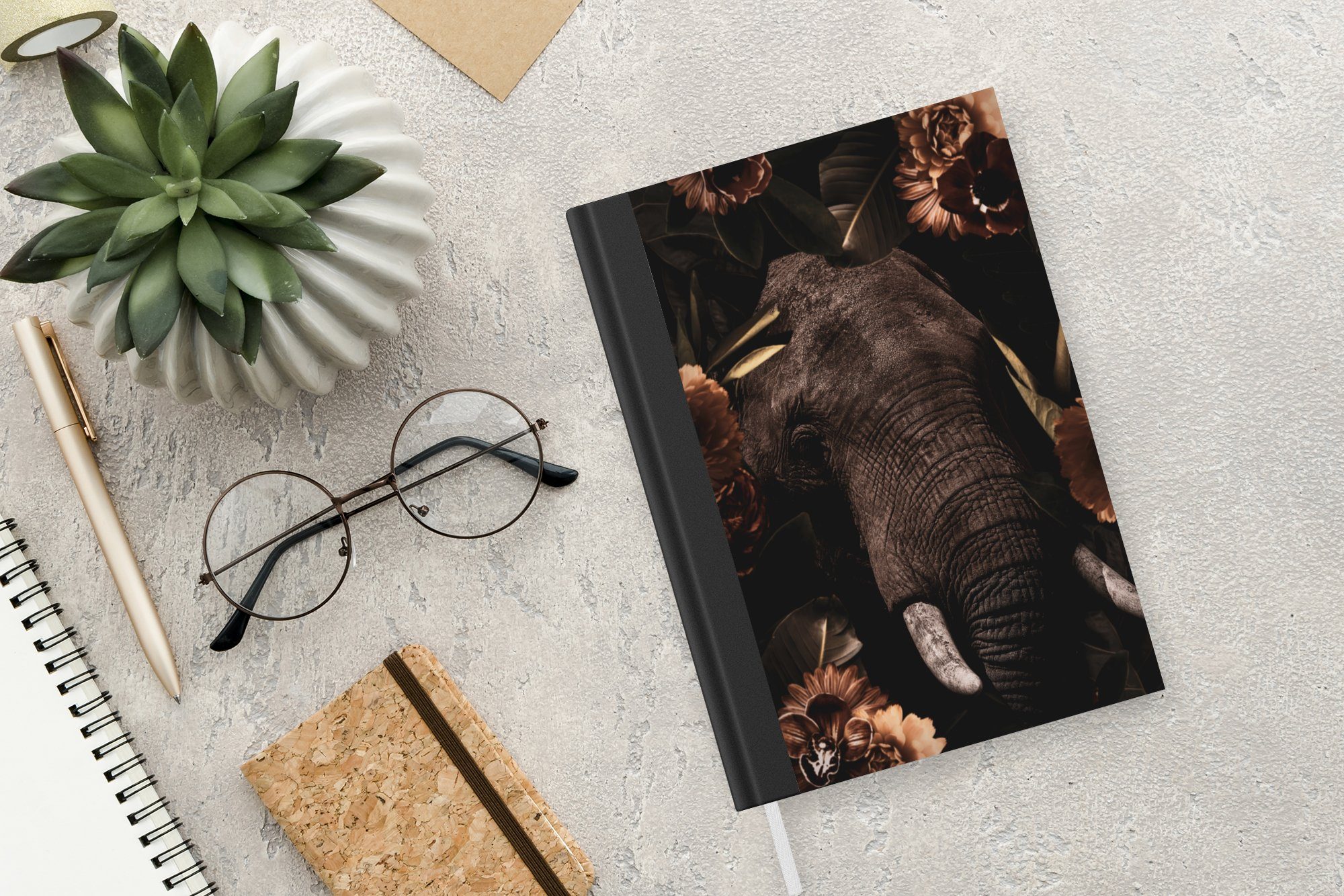 Journal, Haushaltsbuch Dschungel, Elefant - Blumen A5, Seiten, Tagebuch, MuchoWow Merkzettel, Notizheft, - Notizbuch 98