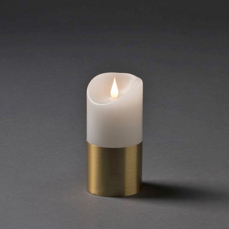 KONSTSMIDE LED-Kerze Weihnachtsdeko (1-tlg), LED Echtwachskerze, weiß, mit messingfarbener Banderole