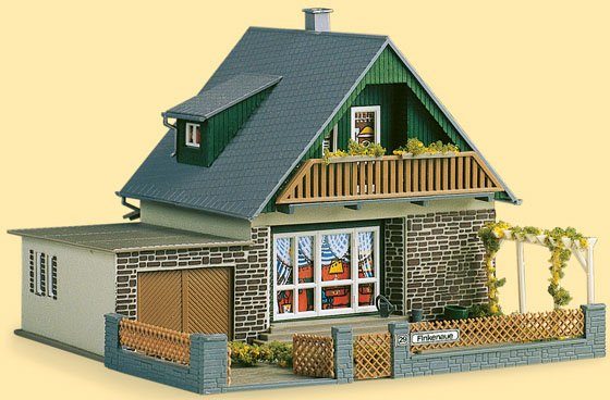 Image of Auhagen Modelleisenbahn-Gebäude »Haus Michaela«, Spur H0, Made in Germany