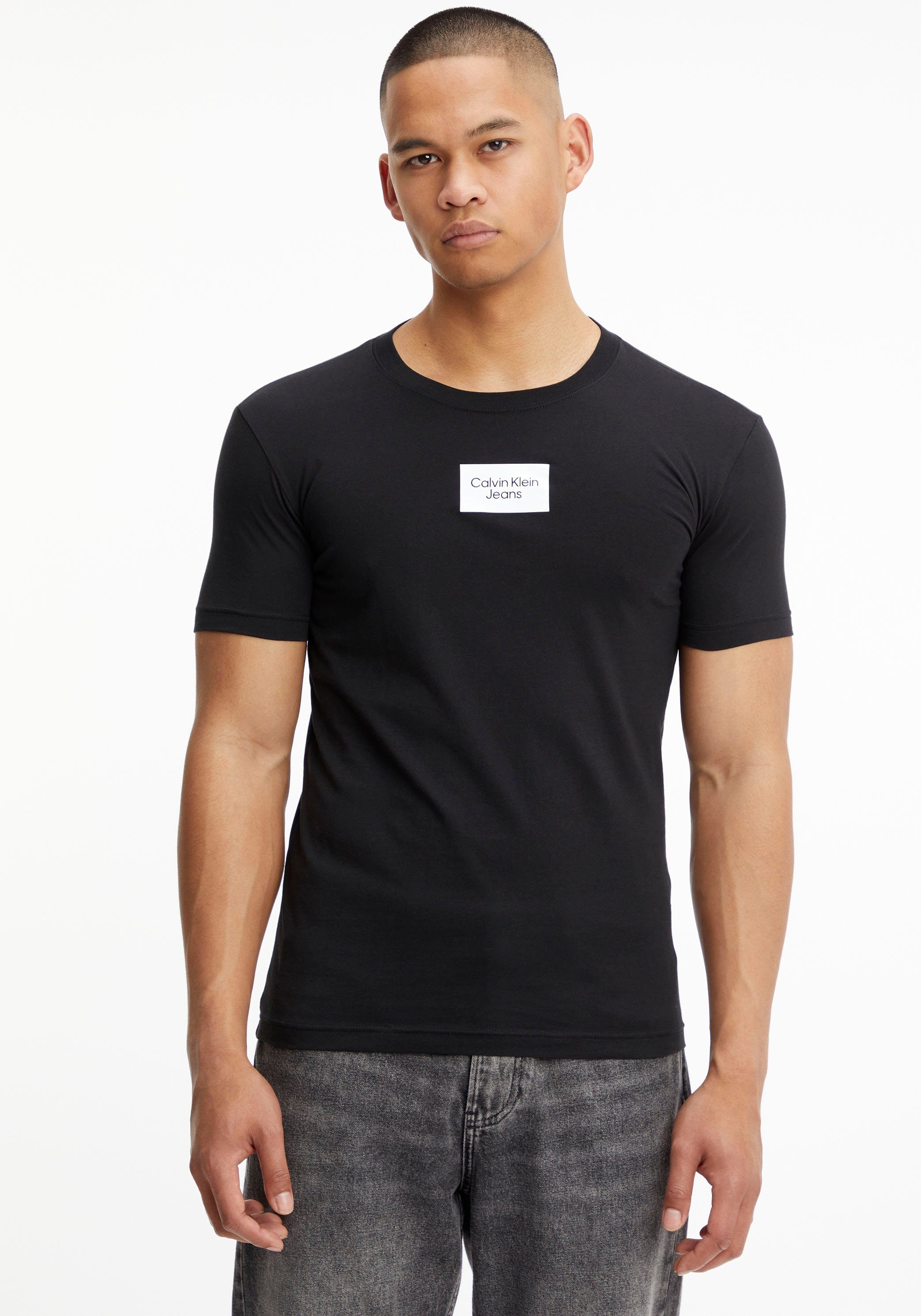 Calvin Klein T-Shirt mit Black Jeans SMALL CENTER Ck Logodruck BOX TEE