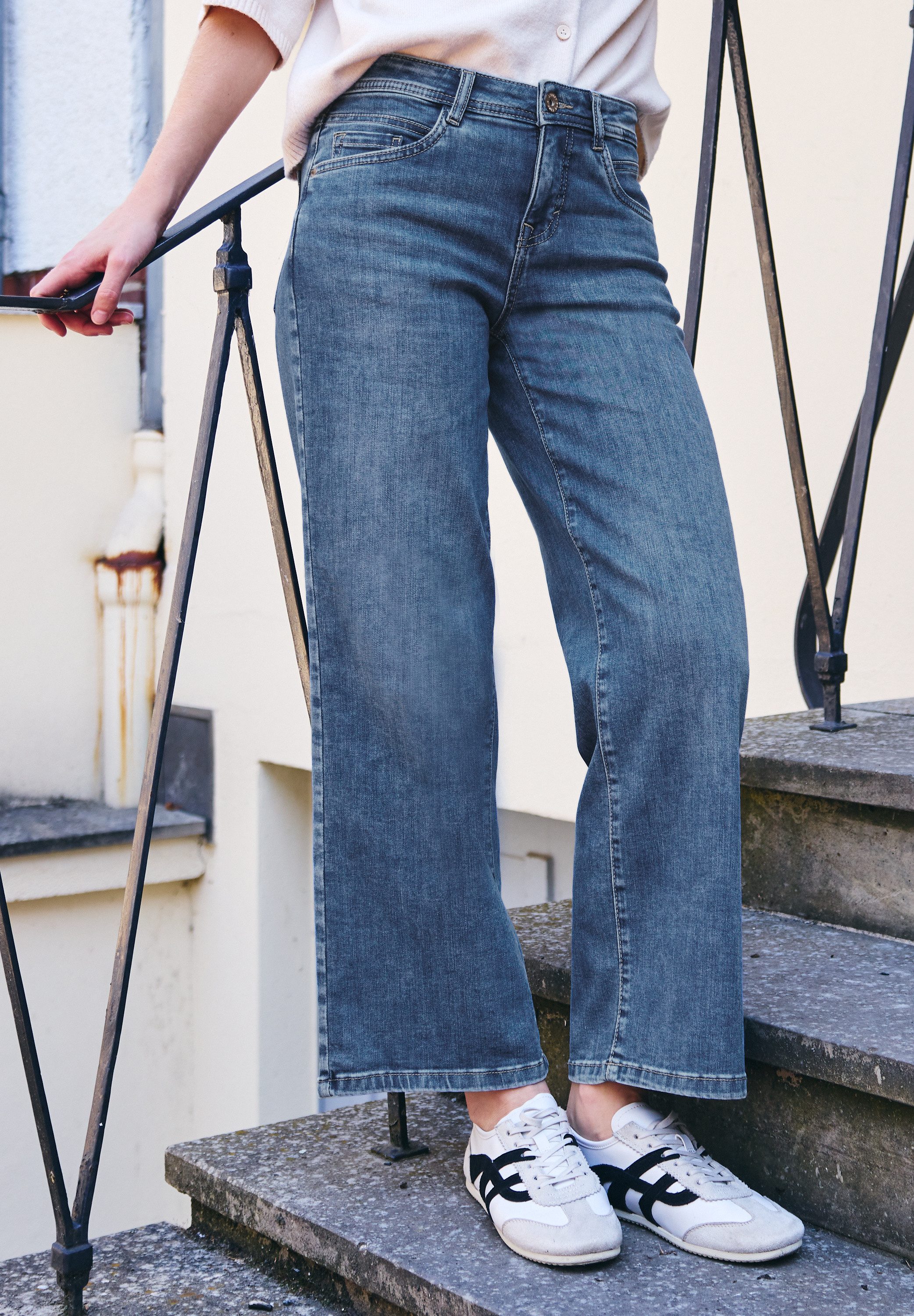 STREET ONE STUDIO Loose-fit-Jeans 5-Pocket-Style – Bild 2 von 5