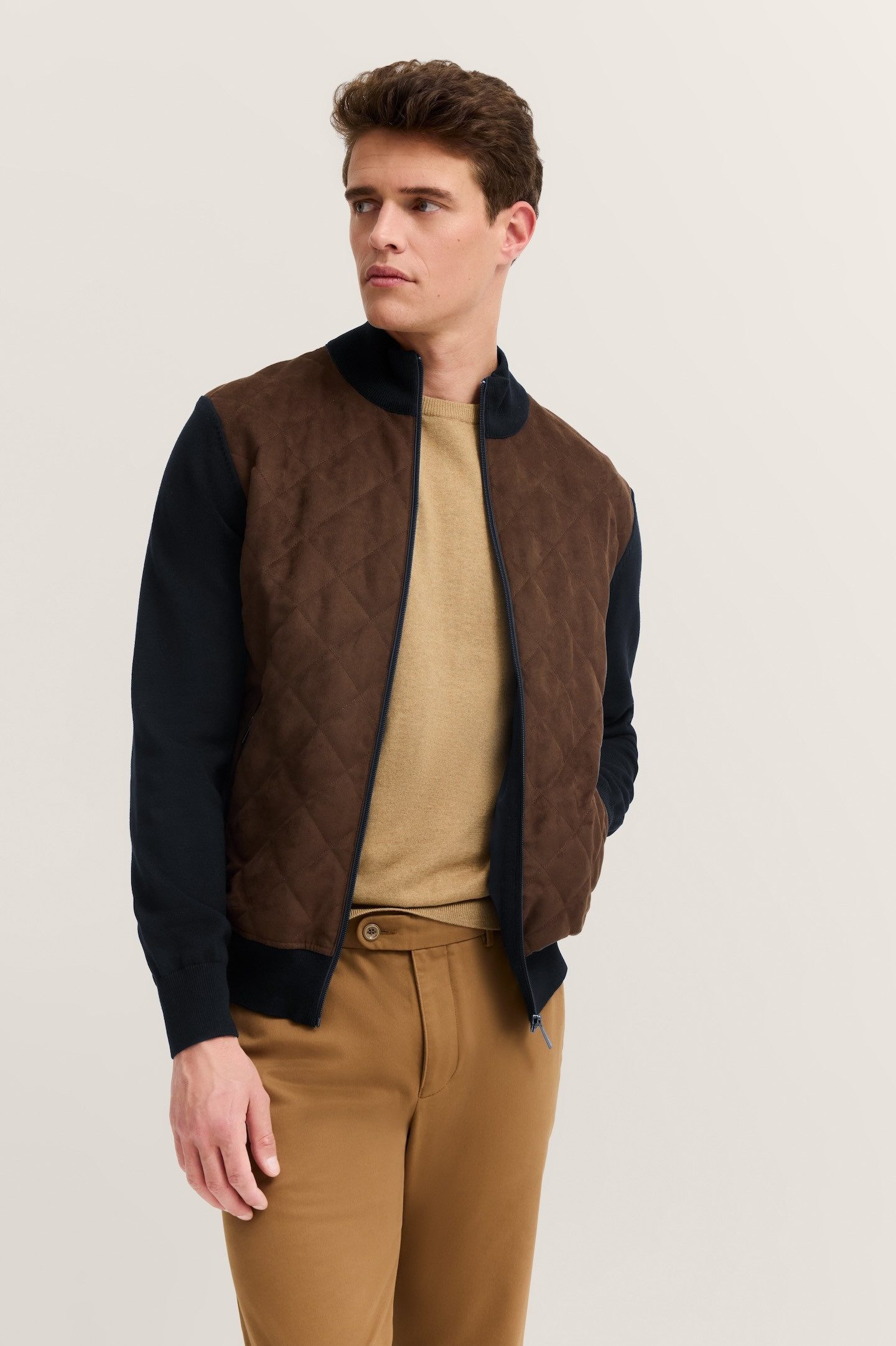 bugatti Strickjacke Regular Fit mit Velour-Front & Stehkragen