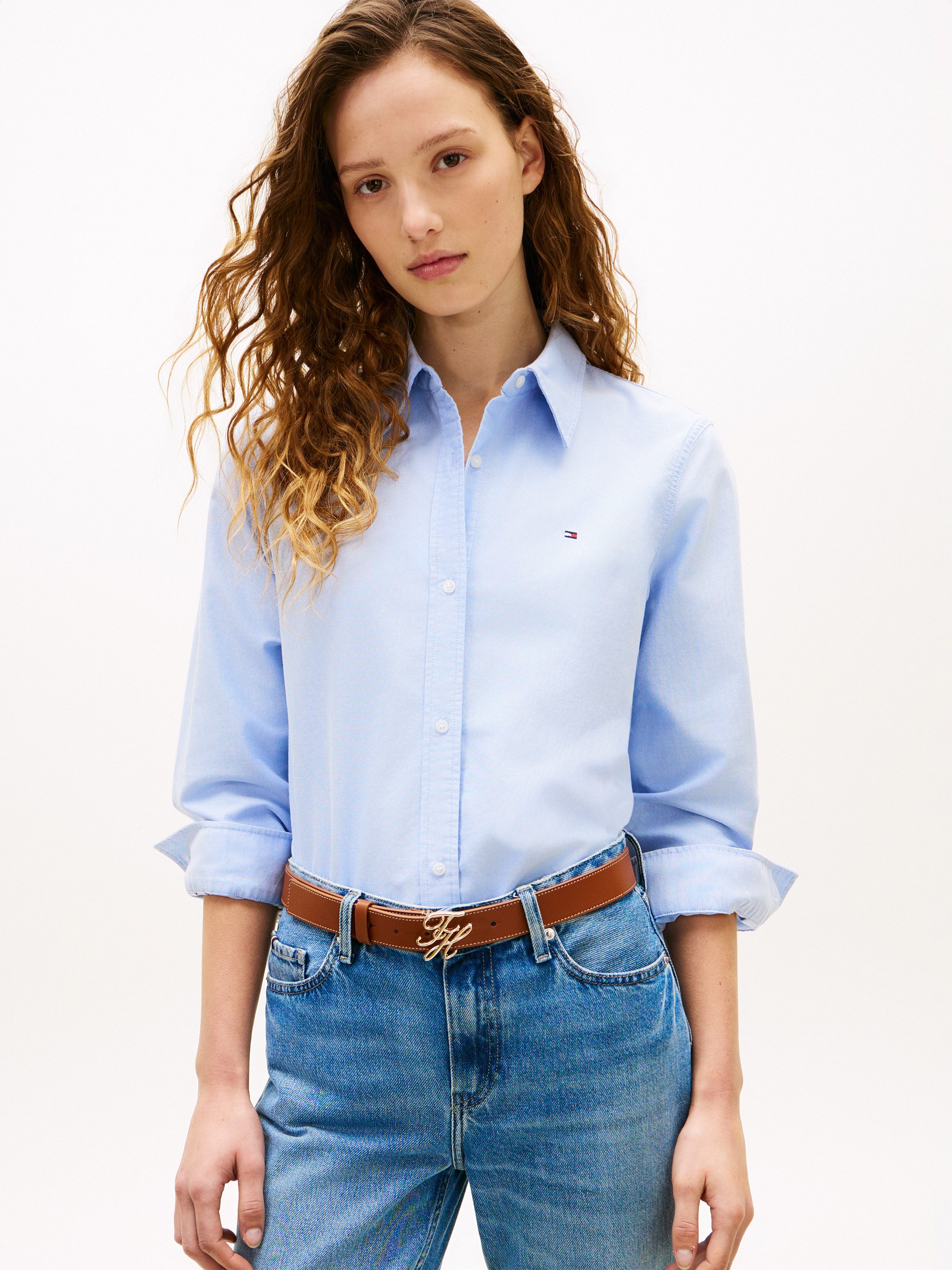 Tommy Hilfiger Hemdbluse OXFORD RELAXED FIT SHIRT mit Hemdblusenkragen und Stickerei mit Streifen